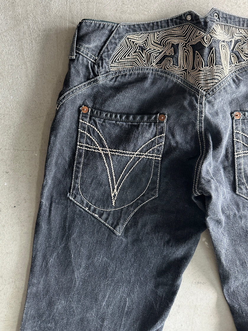 ANDREW MACKENZIE AMK - 2000s STRAIGHT FIT JEANS WITH DETAILS AT THE BACK