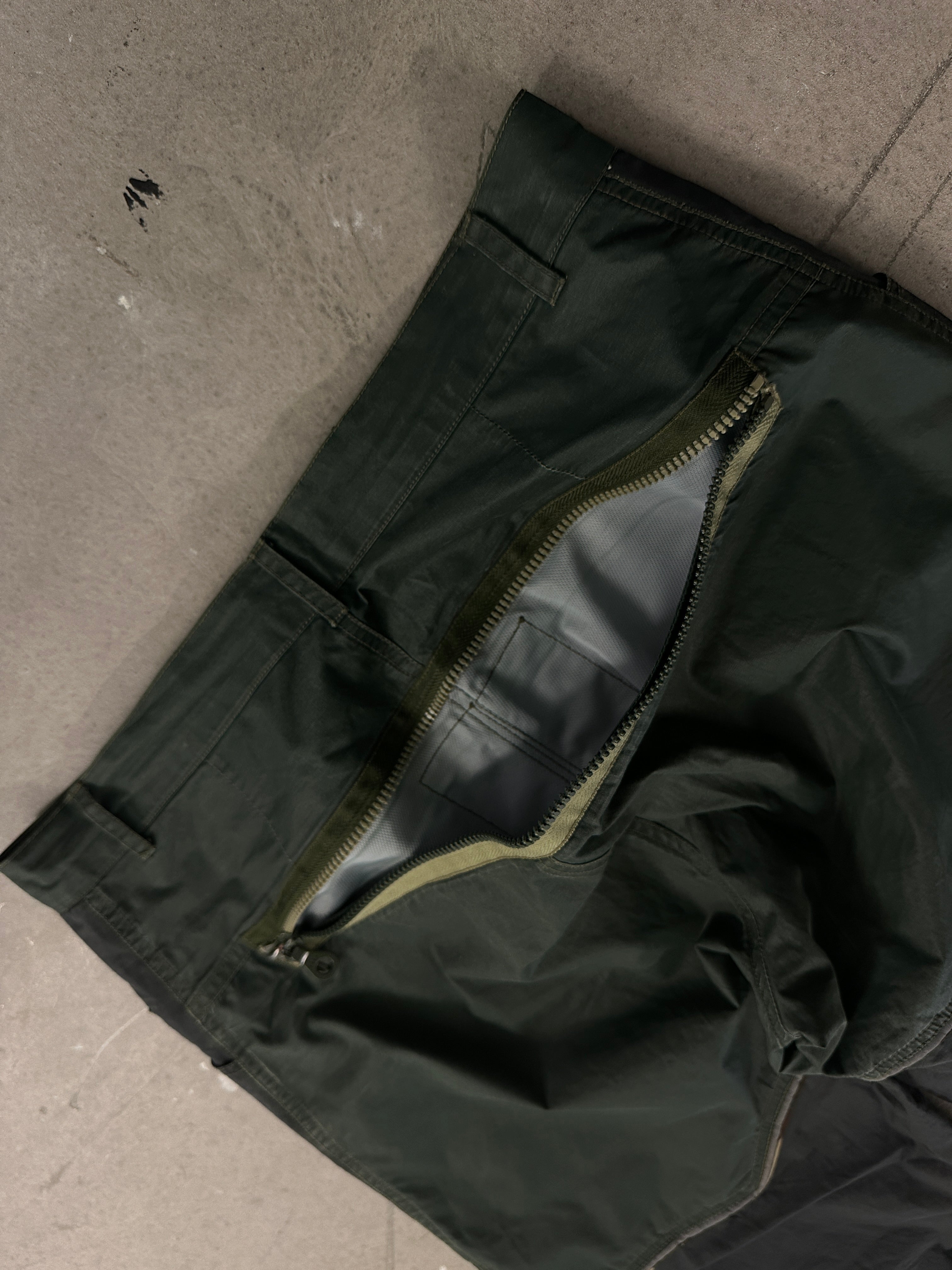 MAHARISHI - 1998 PARACHUTE CARGO TROUSERS