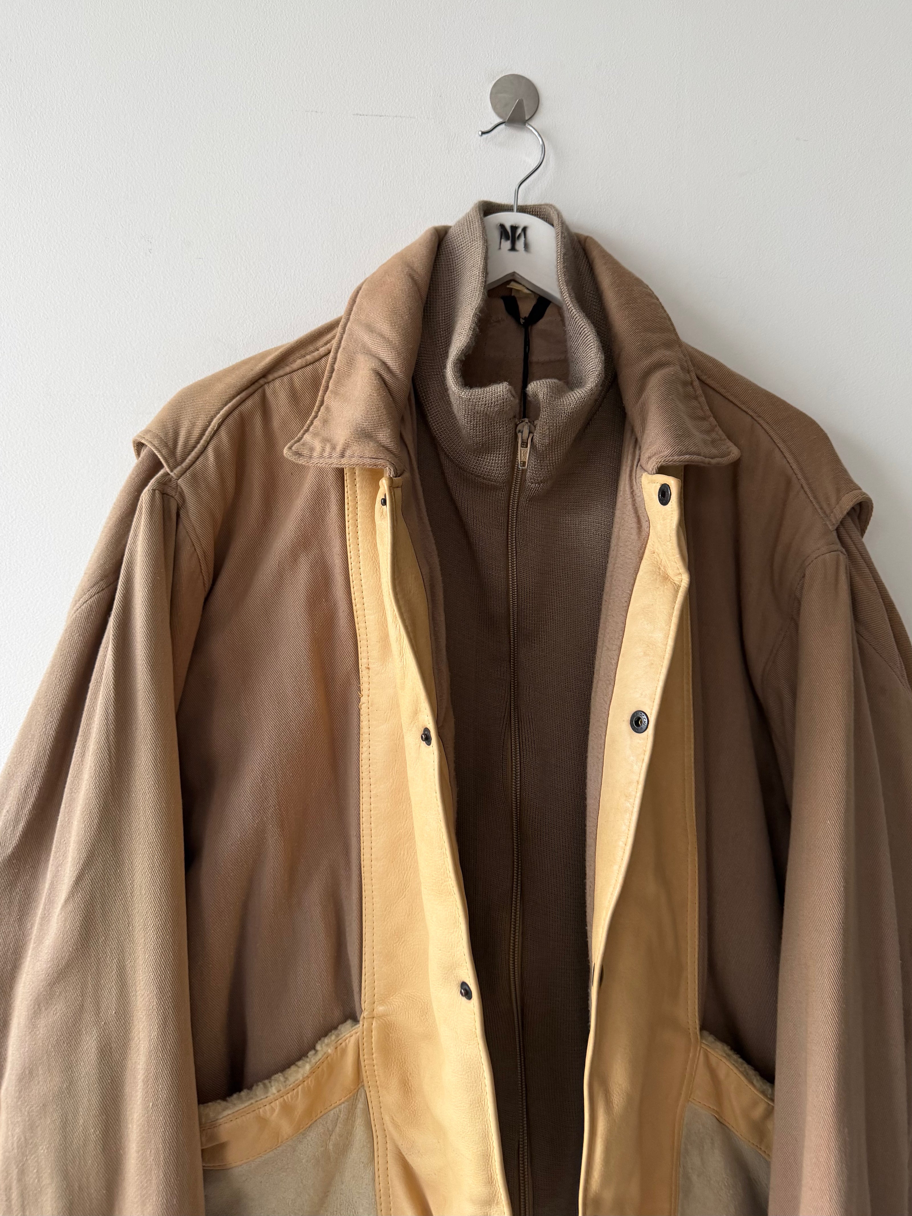ITALIAN LABEL 1980s LAYERED JACKET WITH LEATHER FRONT AND SHEARLING POCKET AND CUFFS