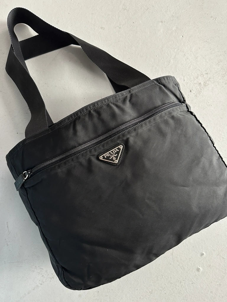PRADA - 1990s NYLON TOTE BAG