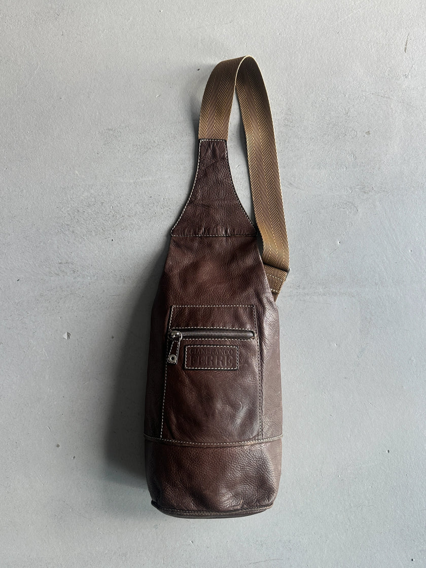 GIANFRANCO FERRÉ - 1990s LEATHER SLING BAG