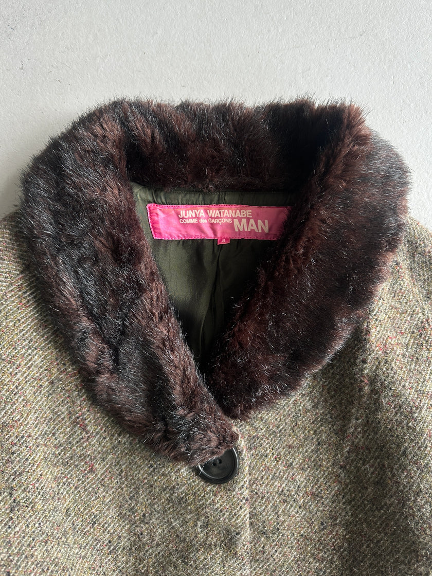 JUNYA WATANABE COMME DES GARÇONS MAN - A/W 2004 FUR COLLAR TWEED BLAZER WITH OVERSIZED BUTTONS