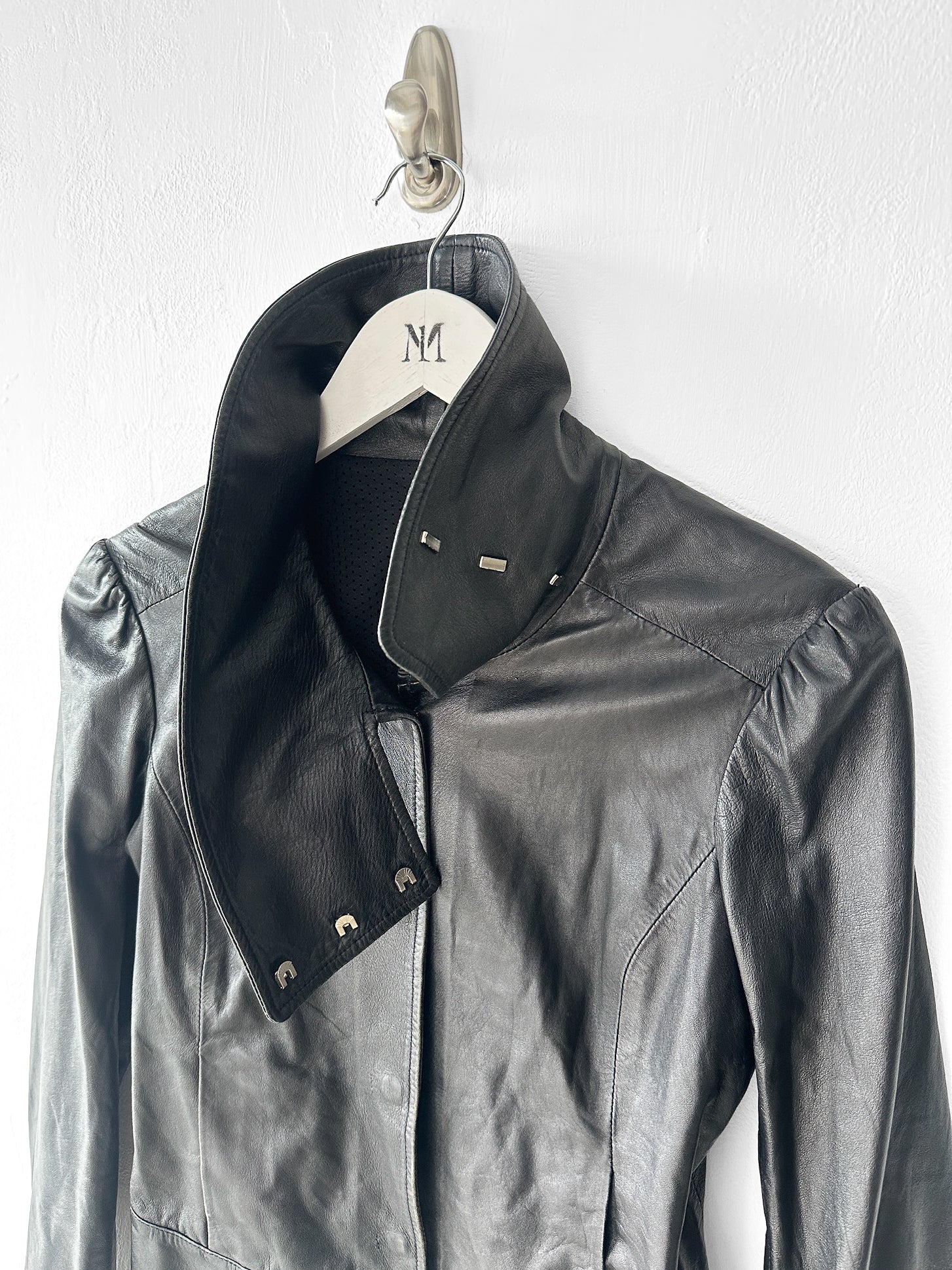 GIANFRANCO FERRÉ - early 2000s SOFT LEATHER CROP FIT JACKET WITH FUNNEL NECK