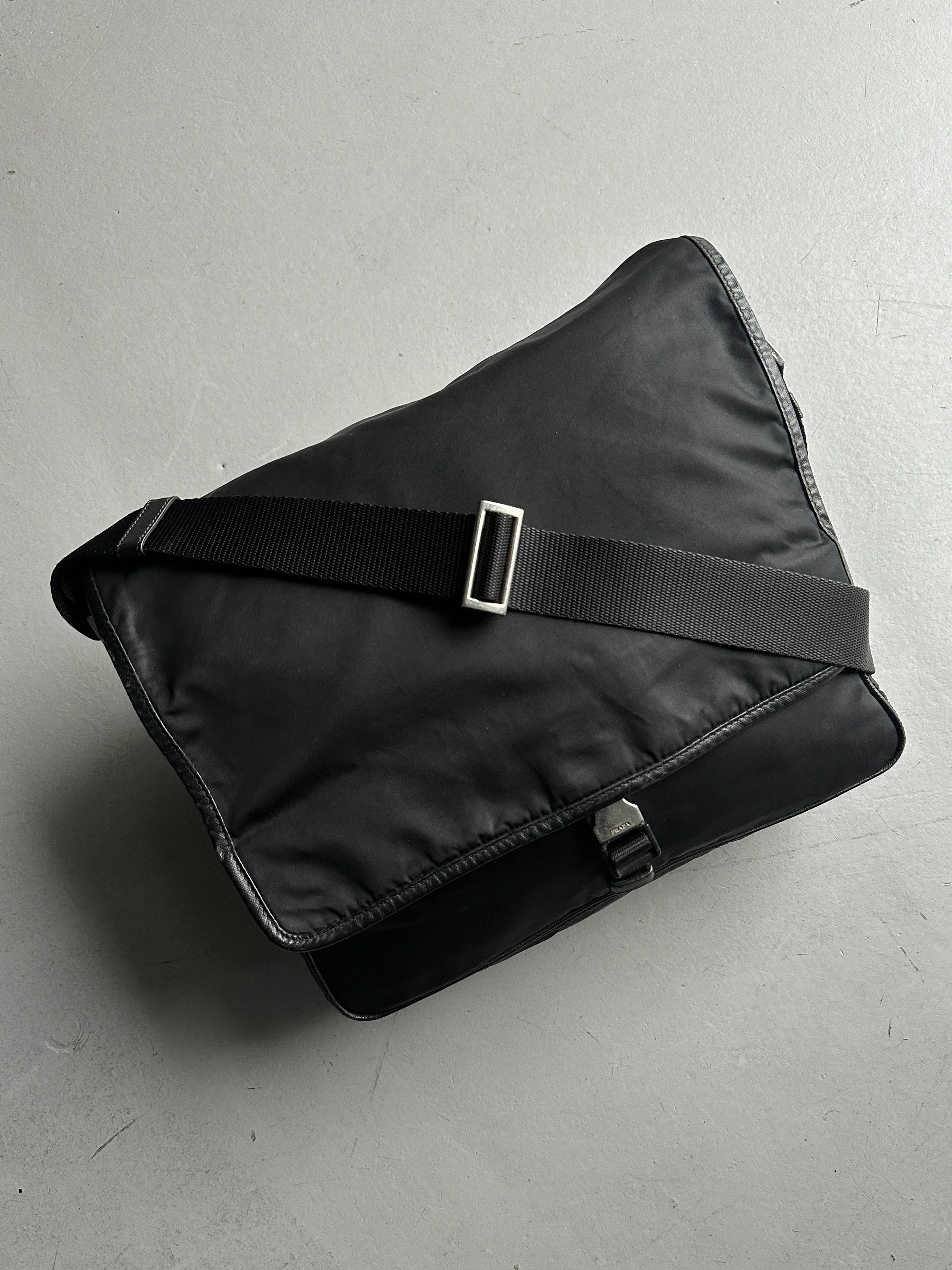 PRADA - 2000s NYLON MESSENGER BAG