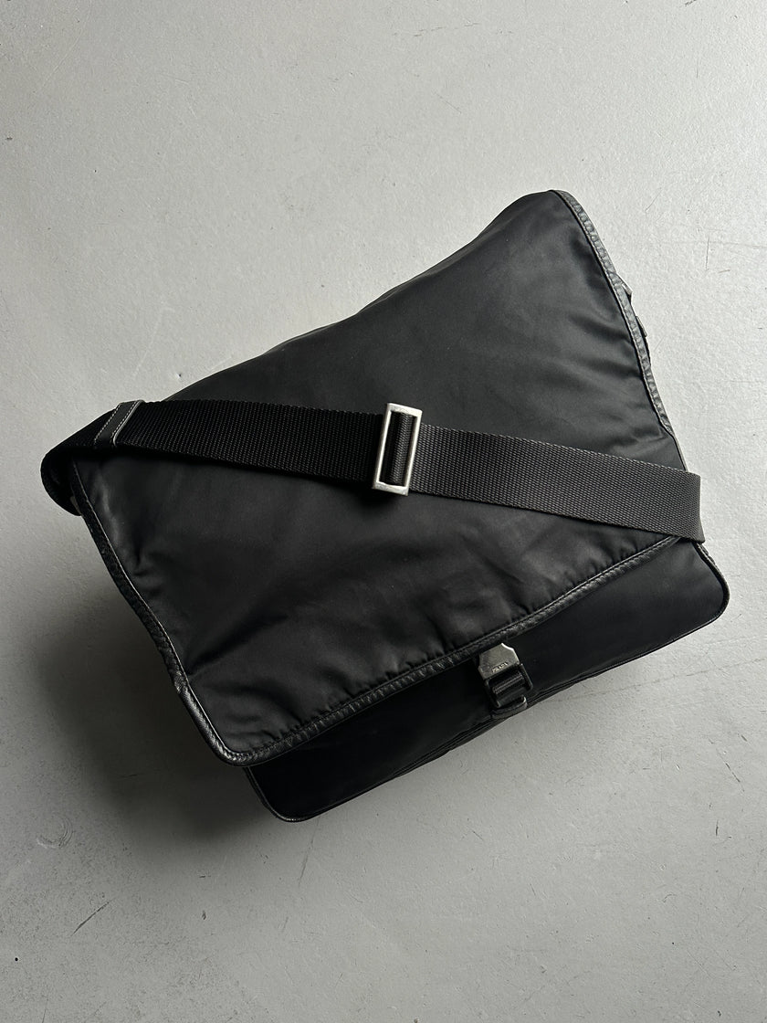 PRADA - 2000s NYLON MESSENGER BAG