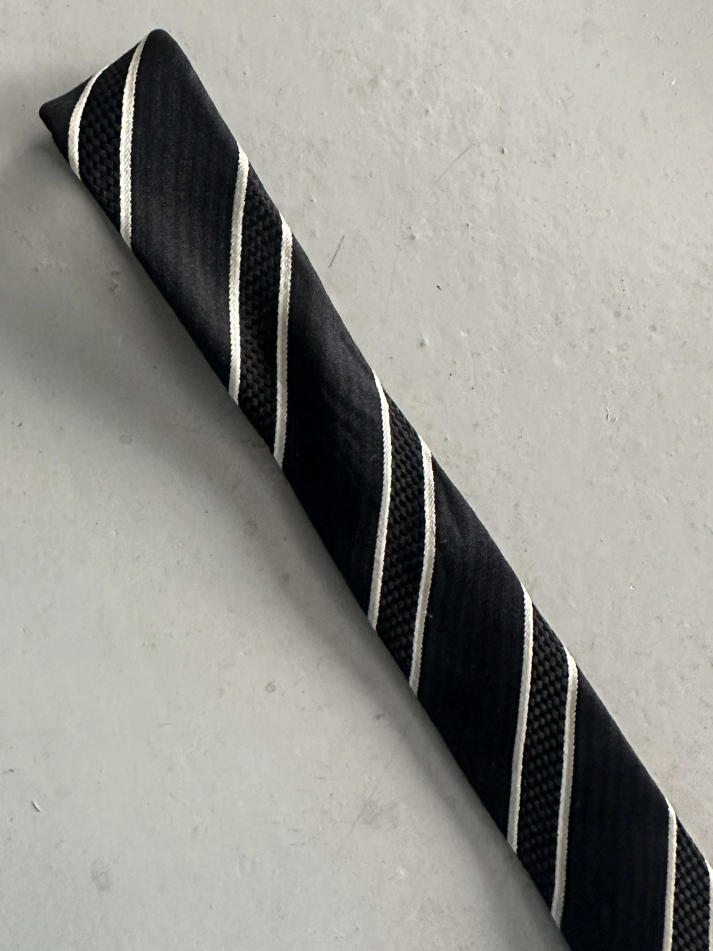 DOLCE & GABBANA  - 1990s SILK PATTERNED SKINNY TIE