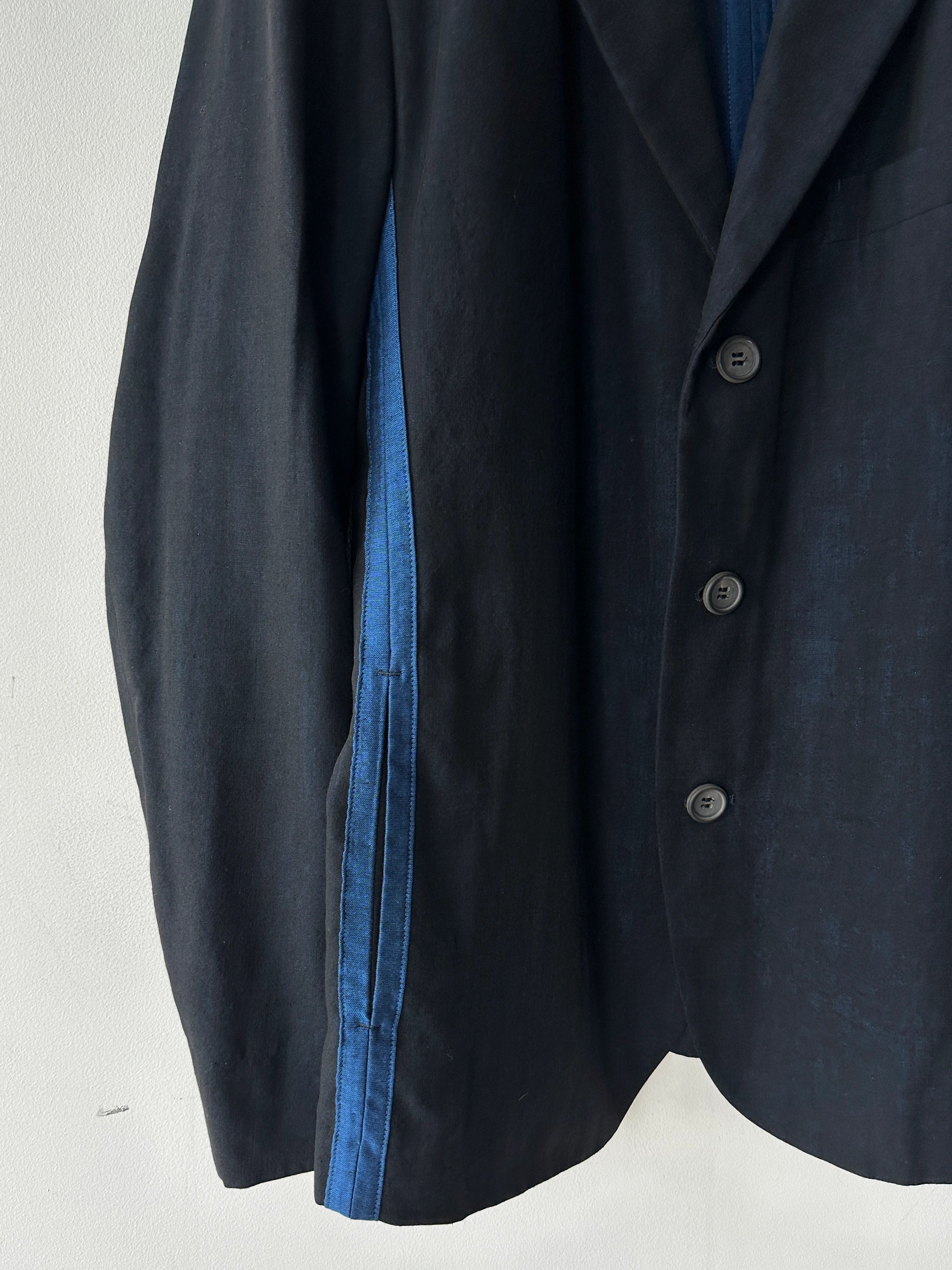 ISSEY MIYAKE - S/S 2014 BLAZER WITH CONTRASTING PANEL AT SIDE AND BACK