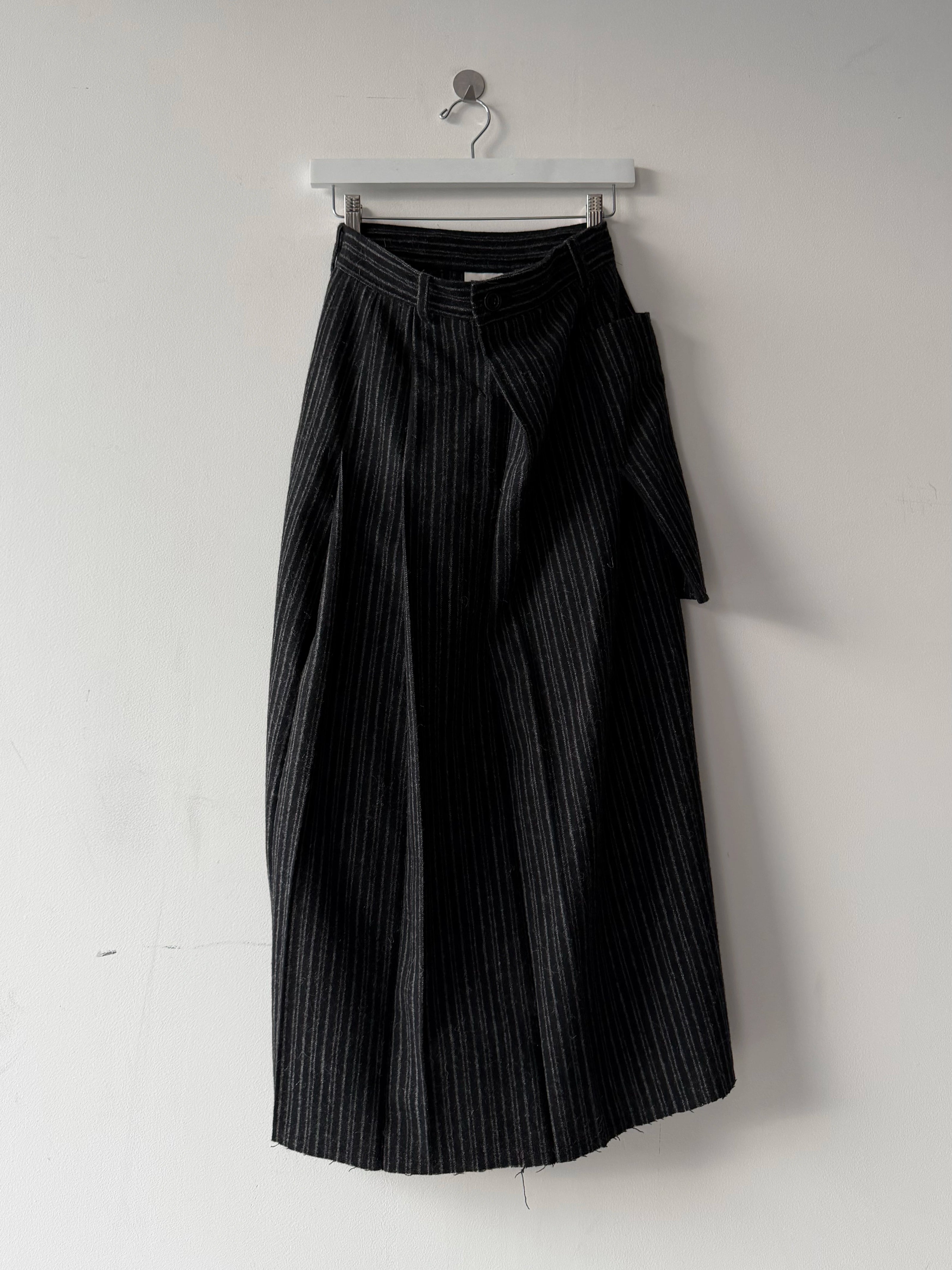ISSEY MIYAKE HAI - 1980s PLEATED PINSTRIPED MAXI WOOL SKIRT WITH OVERSIZED POCKET