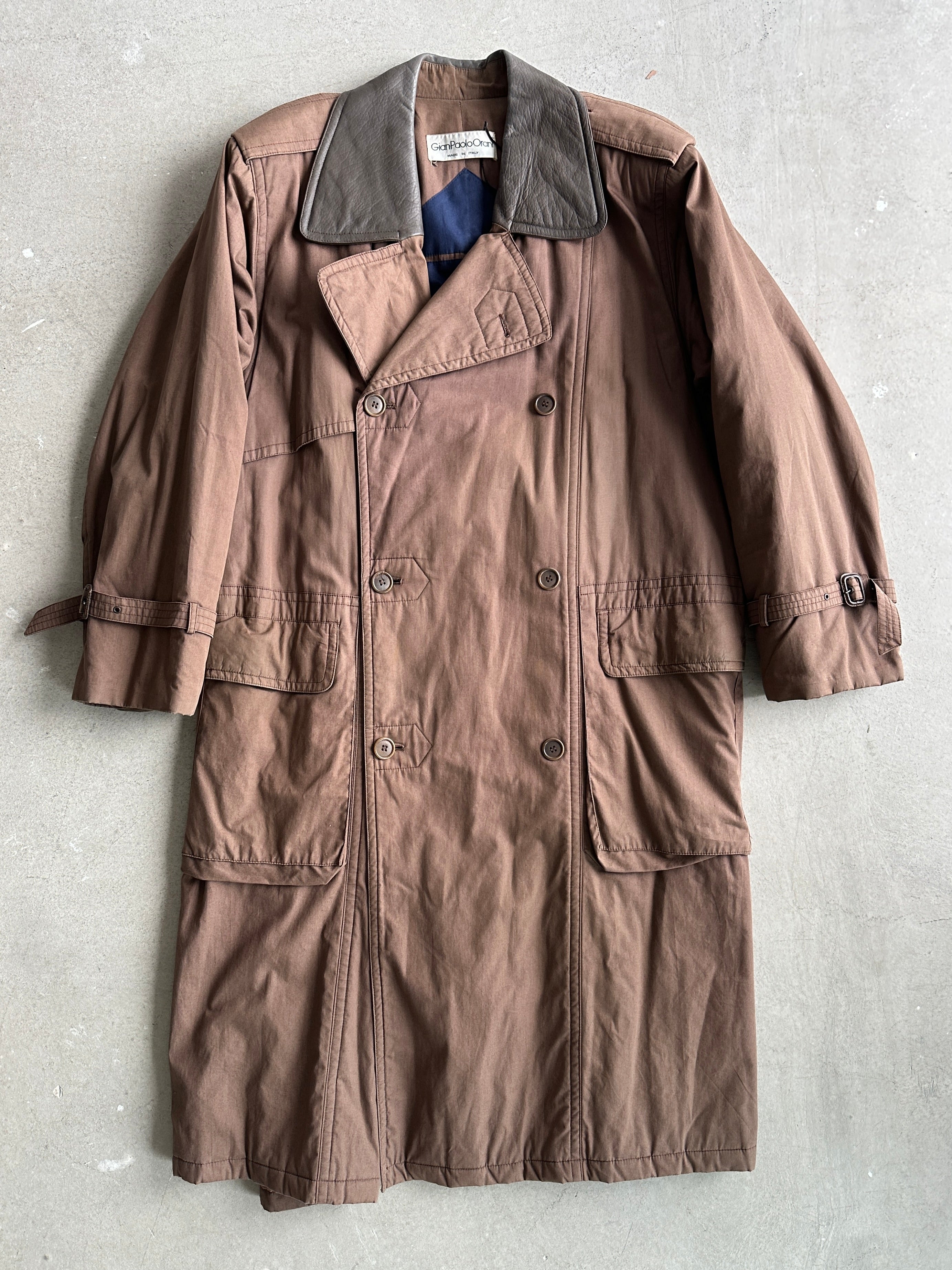 DOUBLE-BREASTED TRENCH COAT