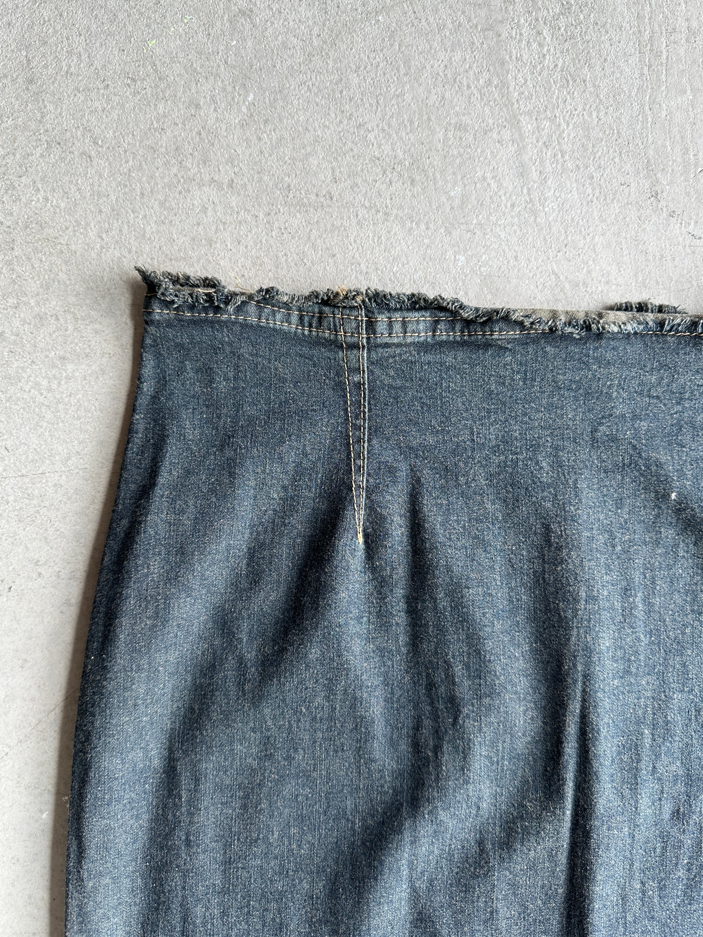 1990s LOW WAIST DENIM SKIRT