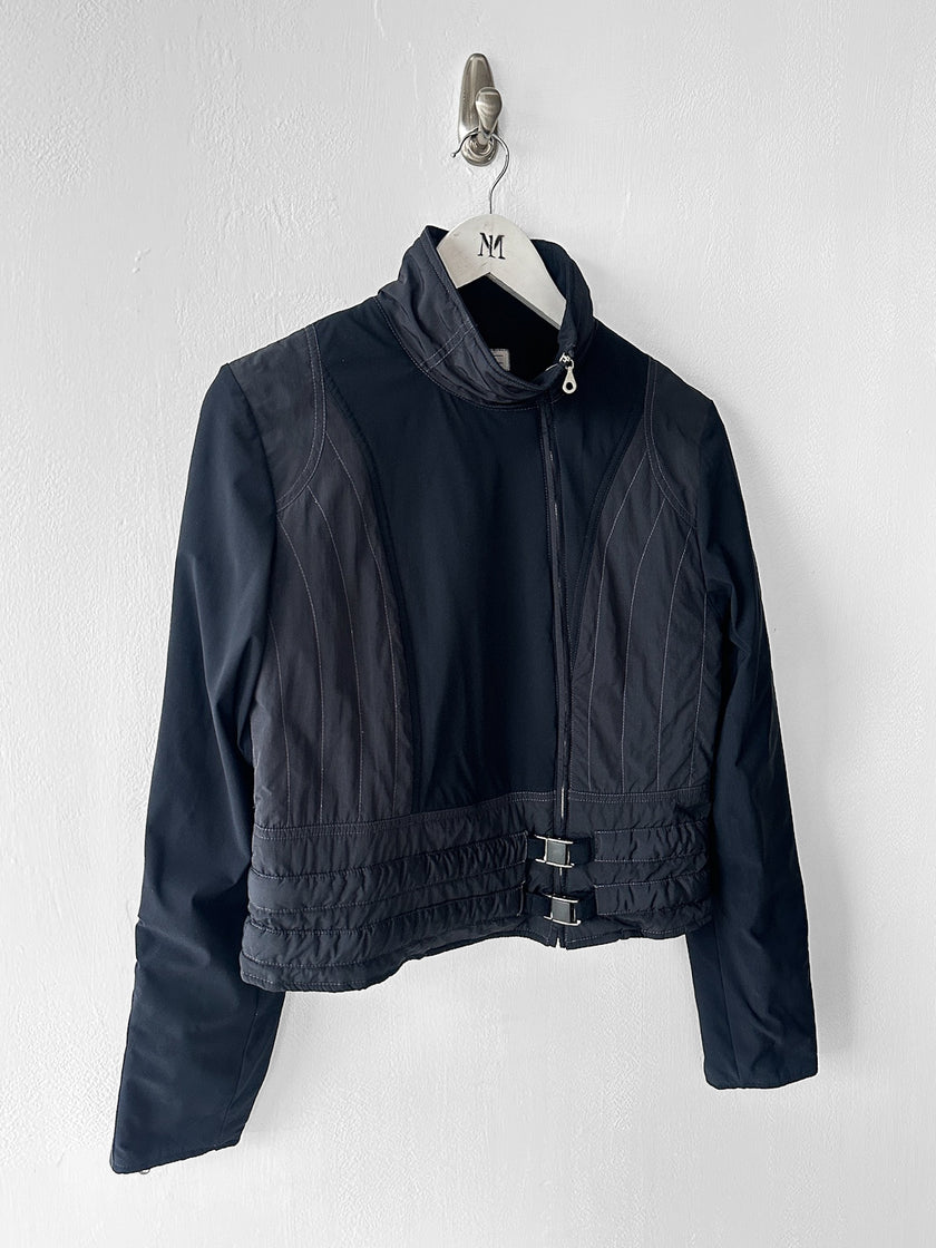 NO LABEL early 2000s CROP FIT JACKET WITH OFF THE CENTRE ZIP AND BUCKLE DETAIL AT WAIST