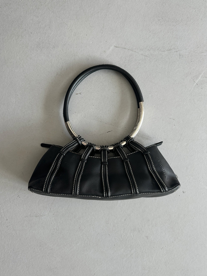 2000s OVERSIZED METAL RING HANDLE LEATHER BAG