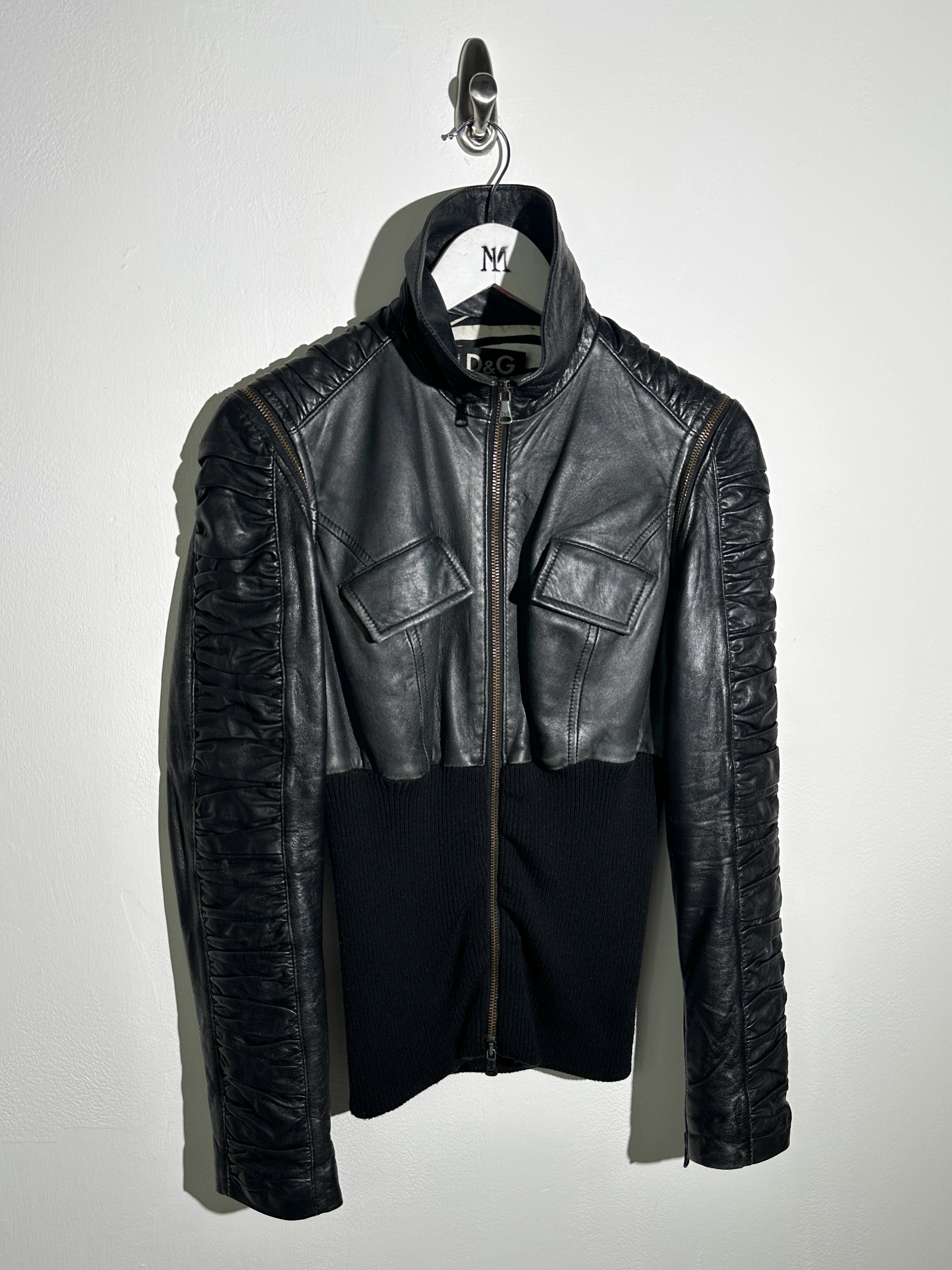 DOLCE & GABBANA - S/S 2003 2 IN 1 LEATHER JACKET WITH PANELED WAIST AND ZIP OFF SLEEVE