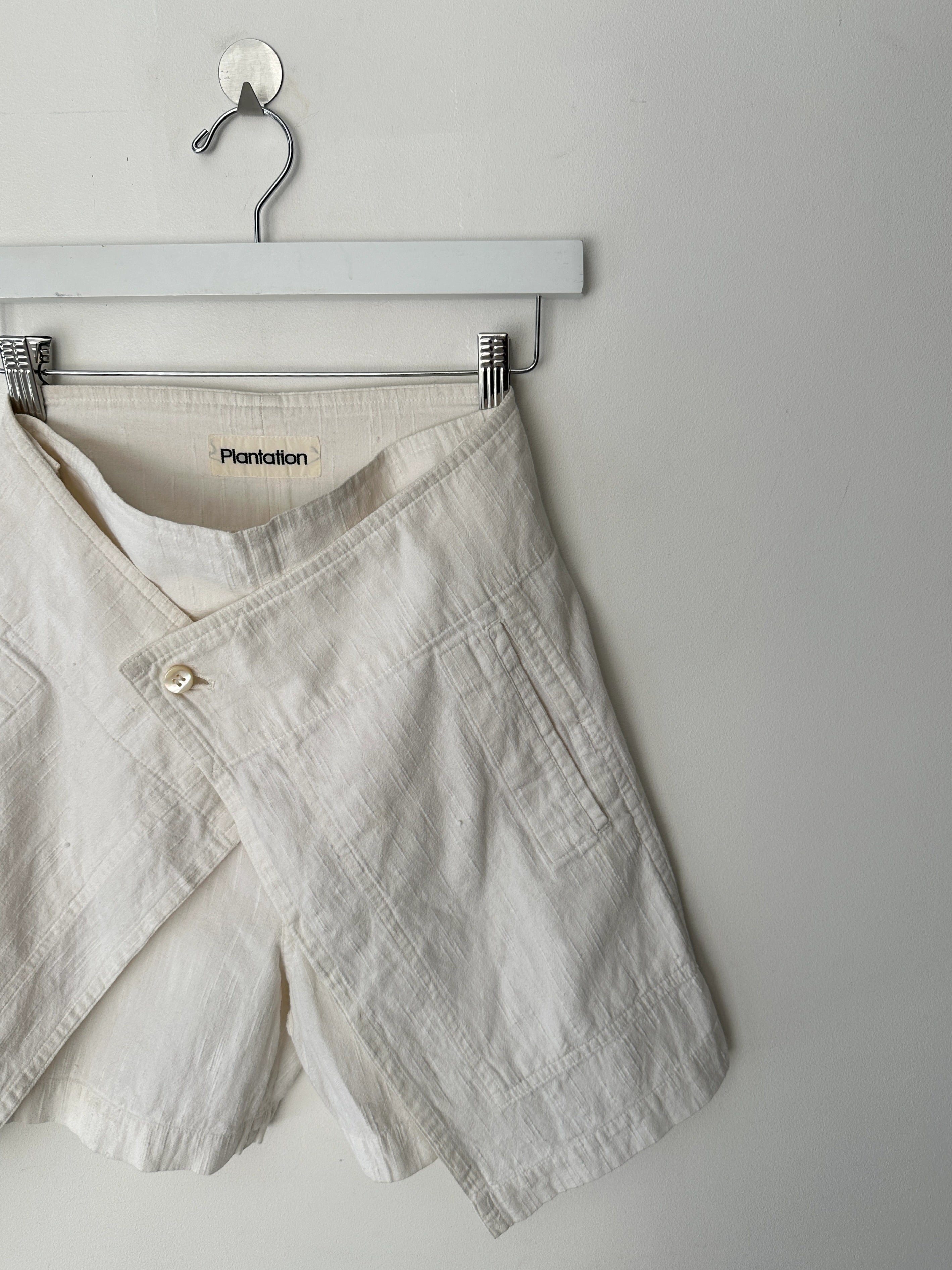 ISSEY MIYAKE PLANTATION - 1990s LINEN WRAP FRONT PANEL SHORTS