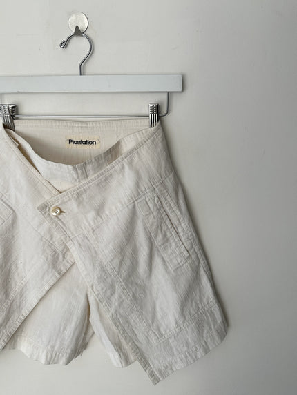 ISSEY MIYAKE PLANTATION - 1990s LINEN WRAP FRONT PANEL SHORTS