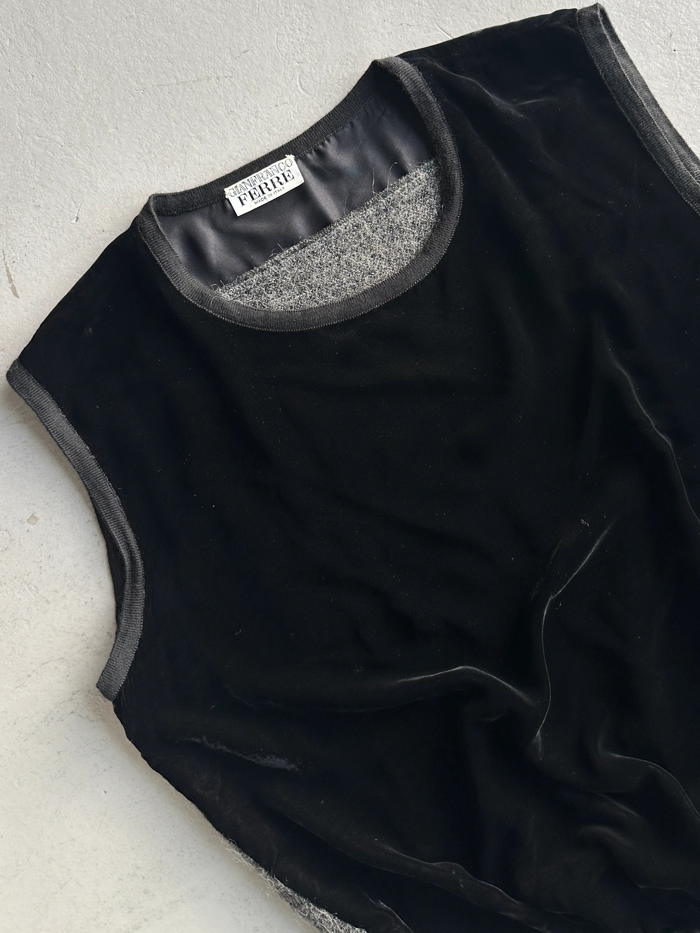GIANFRANCO FERRÉ - 1990s VELVET FRONT AND FUZZY WOOL CONTRASTING BACK VEST TOP