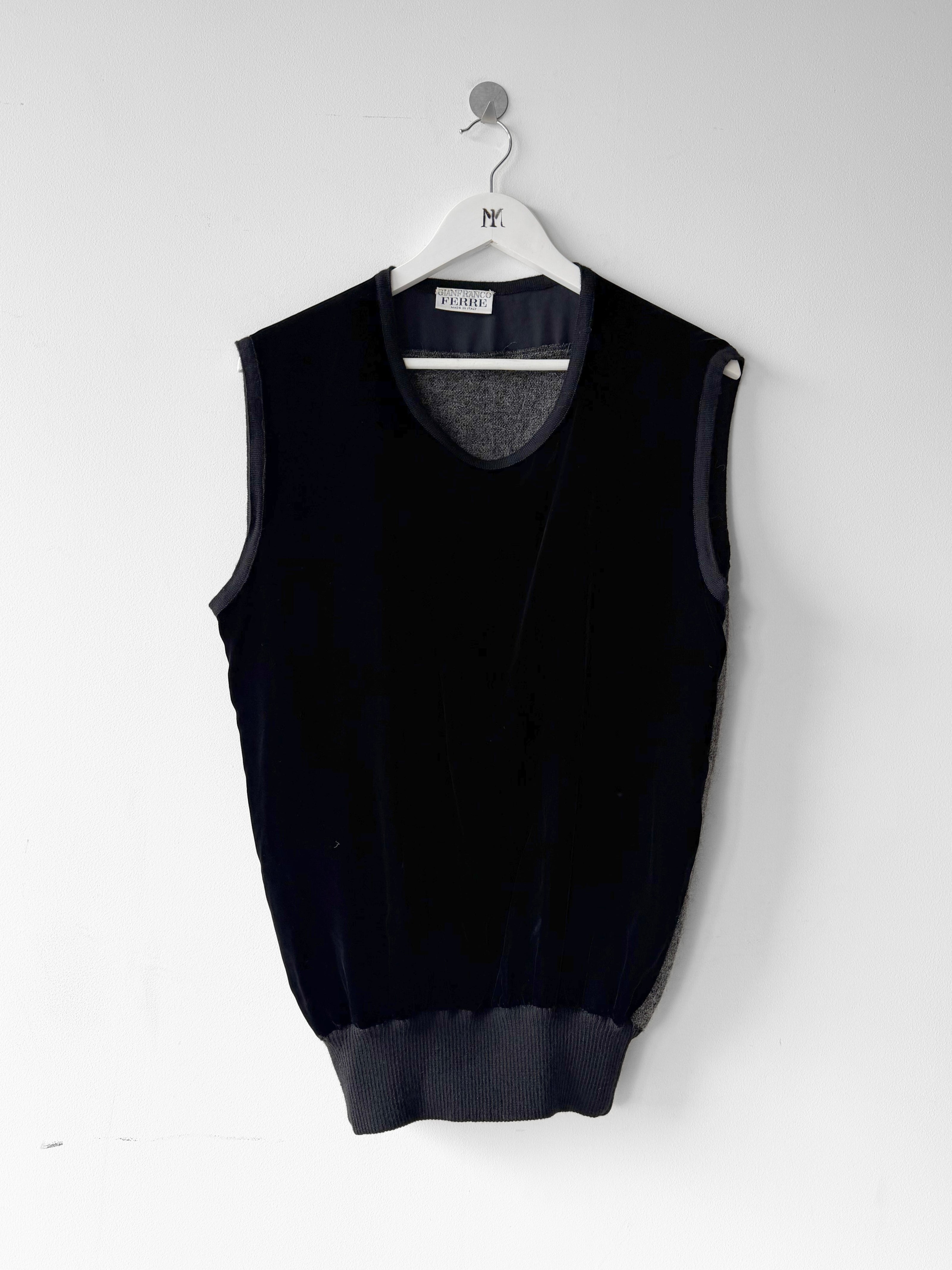 GIANFRANCO FERRÉ - 1990s VELVET FRONT AND FUZZY WOOL CONTRASTING BACK VEST TOP