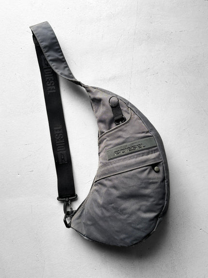 DIESEL - 1990s TEXTURED SLING BAG