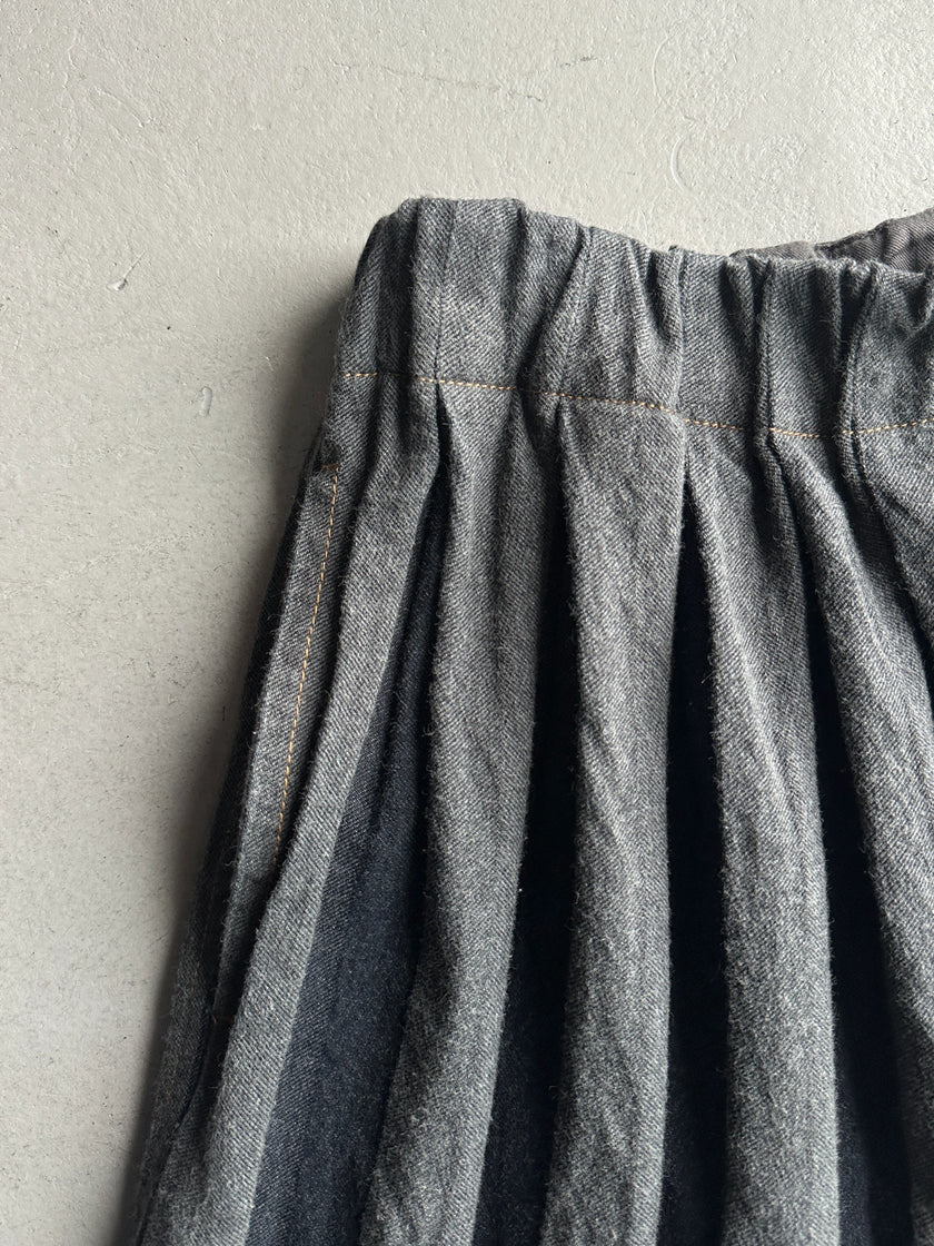 ISSEY MIYAKE PLANTATION - 1990s CRISP PLEATS DUAL COLOUR DENIM SKIRT