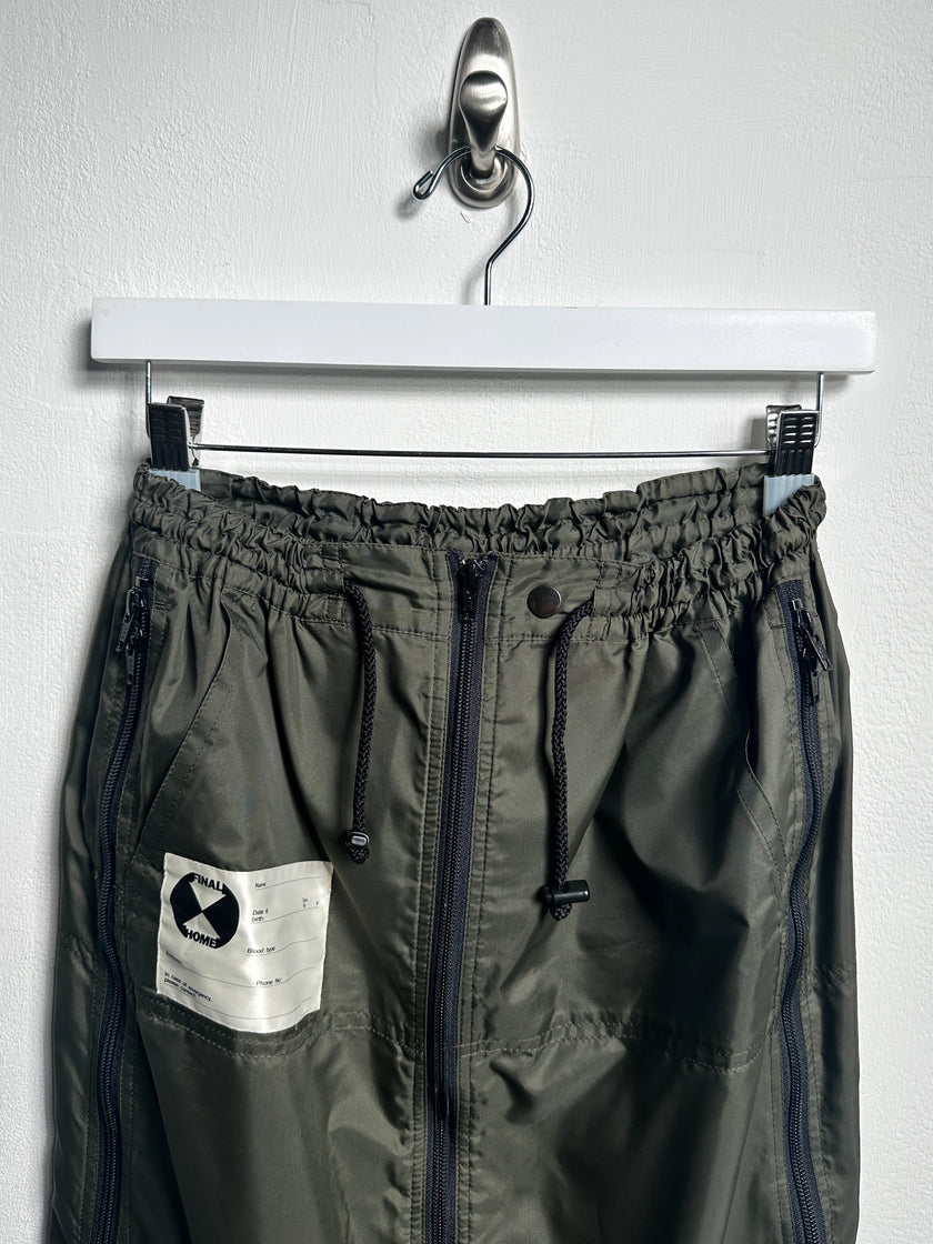 FINAL HOME - early 2000s NYLON MAXY SKIRT WITH ZIPPED SIDE POCKETS