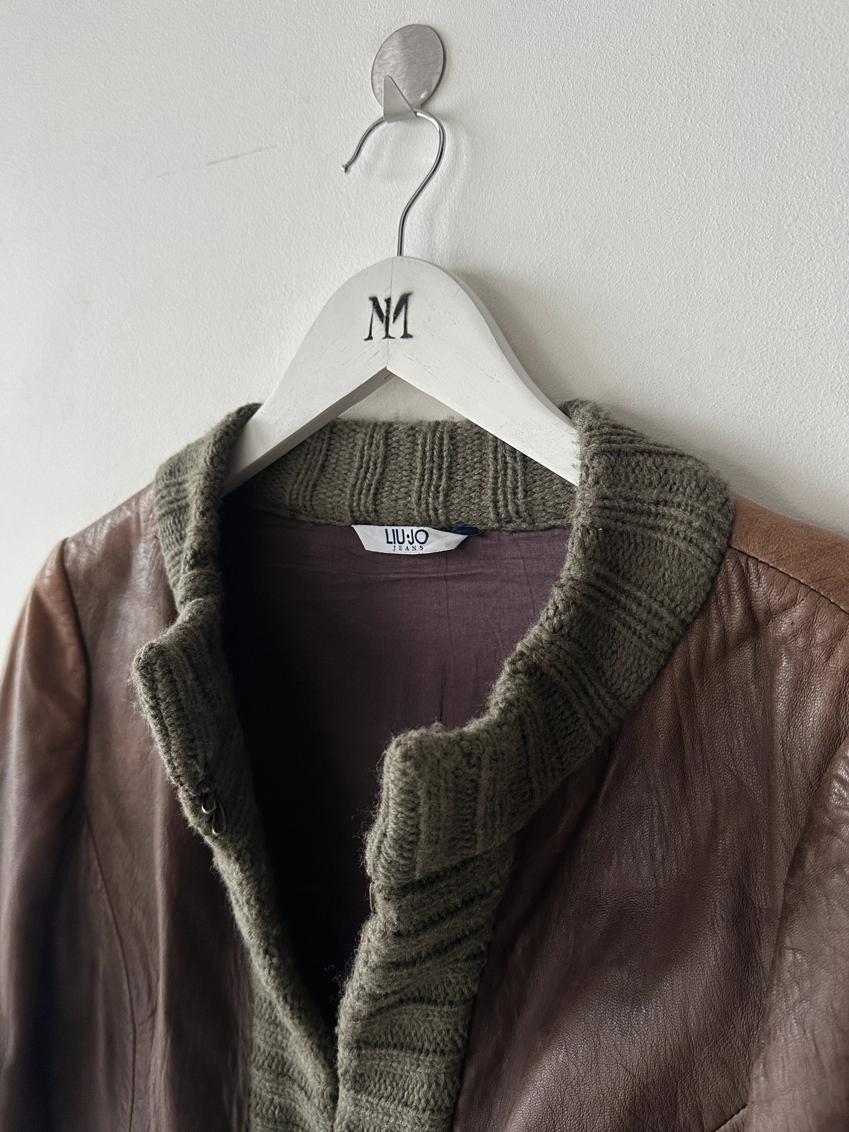 ITALIAN LABEL 2000s LEATHER JACKET WITH KNIT COLLAR AND FRONT PLACKET