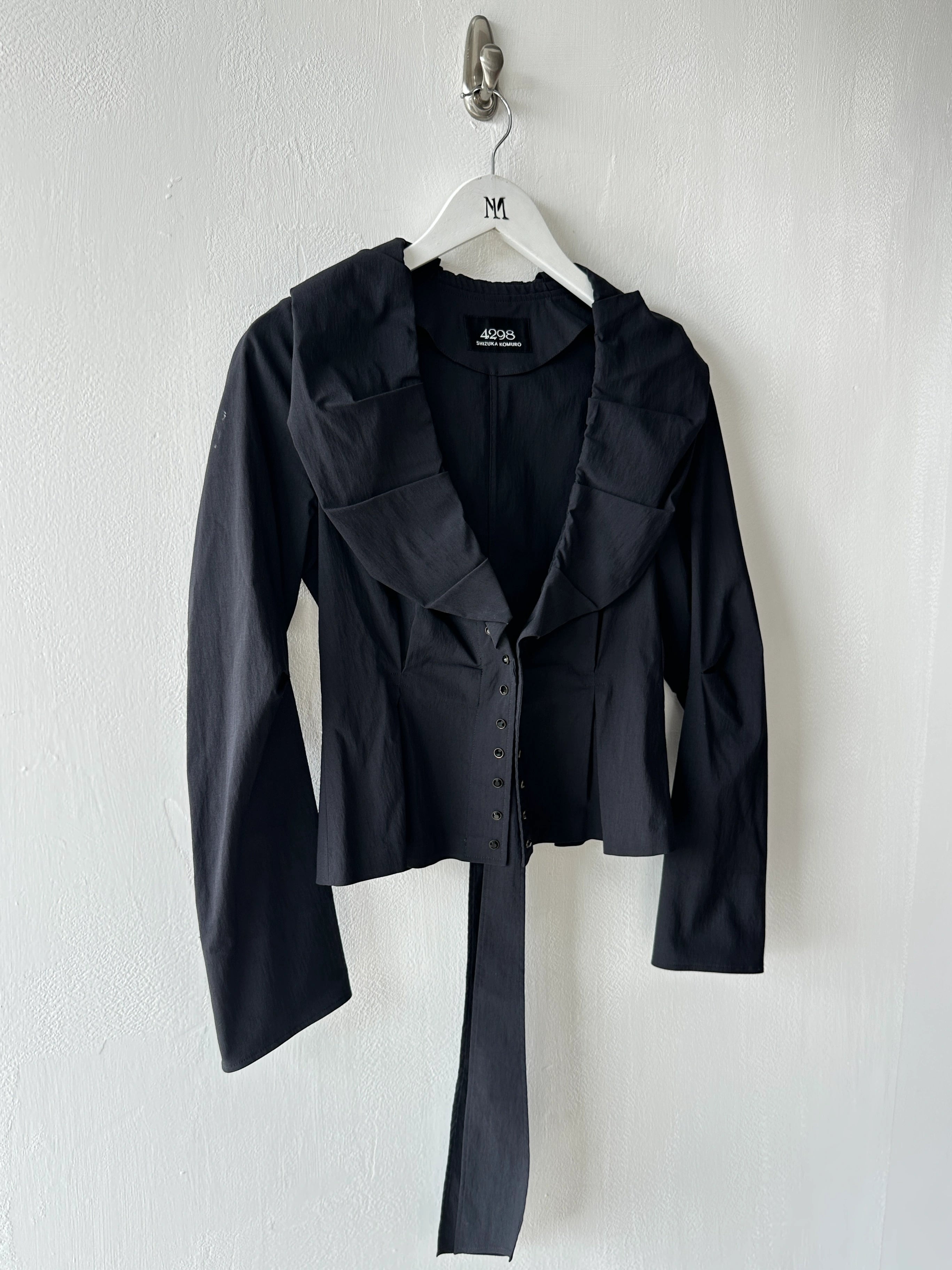 JAPANESE LABEL 2000s PANELED BLOUSE WITH SCULPTURAL COLLAR