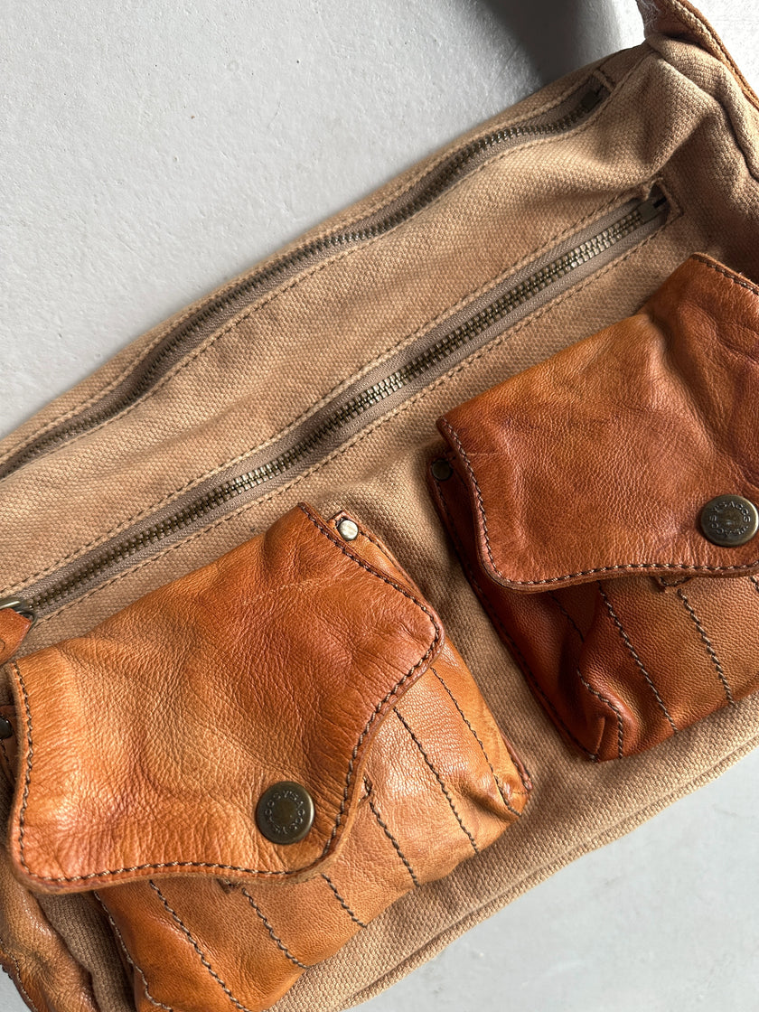 YOHJI YAMAMOTO Y'SACCS - 1990s SHOULDER BAG WITH OVERSIZED LEATHER POCKET