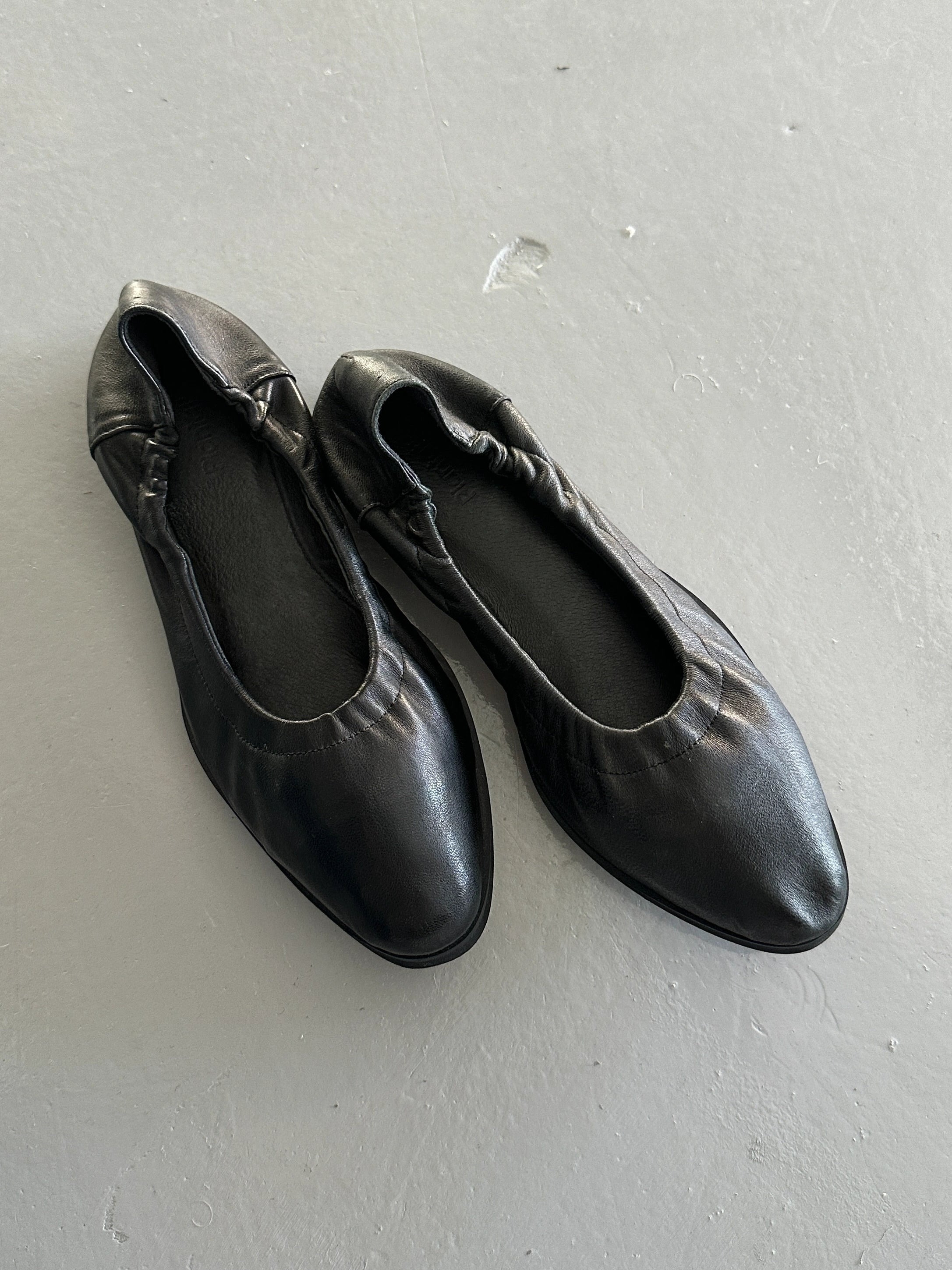 PLANTATION ISSEY MIYAKE - 1990s BALLET FLATS