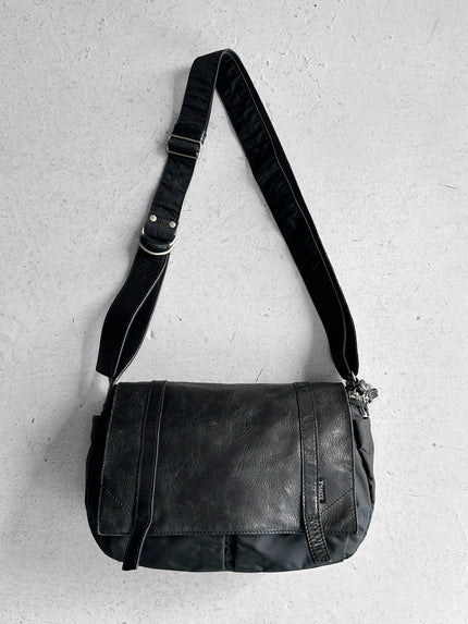 YOHJI YAMAMOTO Y'SACCS - late 1990s-2000s NYLON MESSENGER BAG WITH LEATHER FRONT PANEL