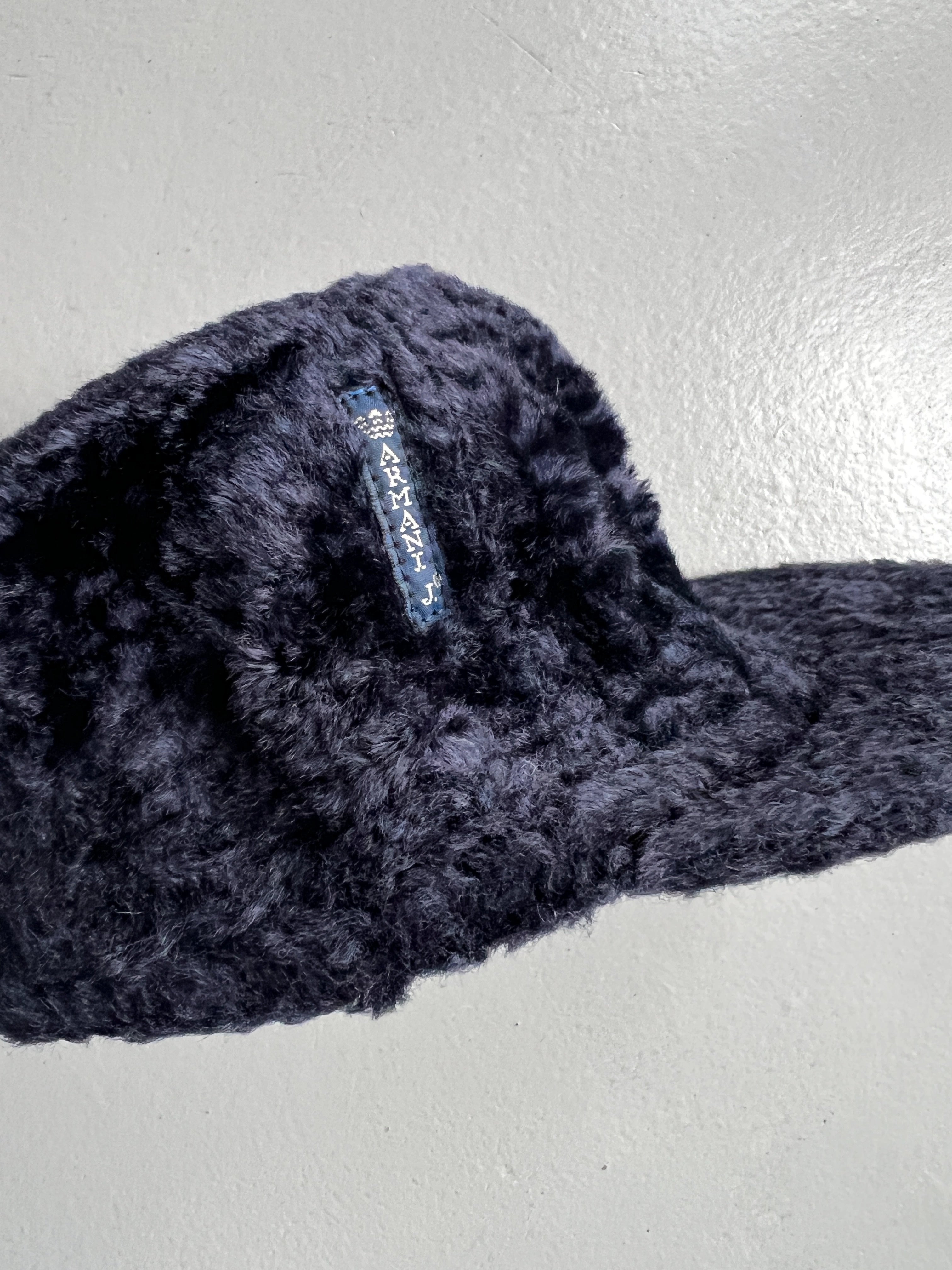 ARMANI JEANS  - 1990s TEDDY FAUX FUR CAP