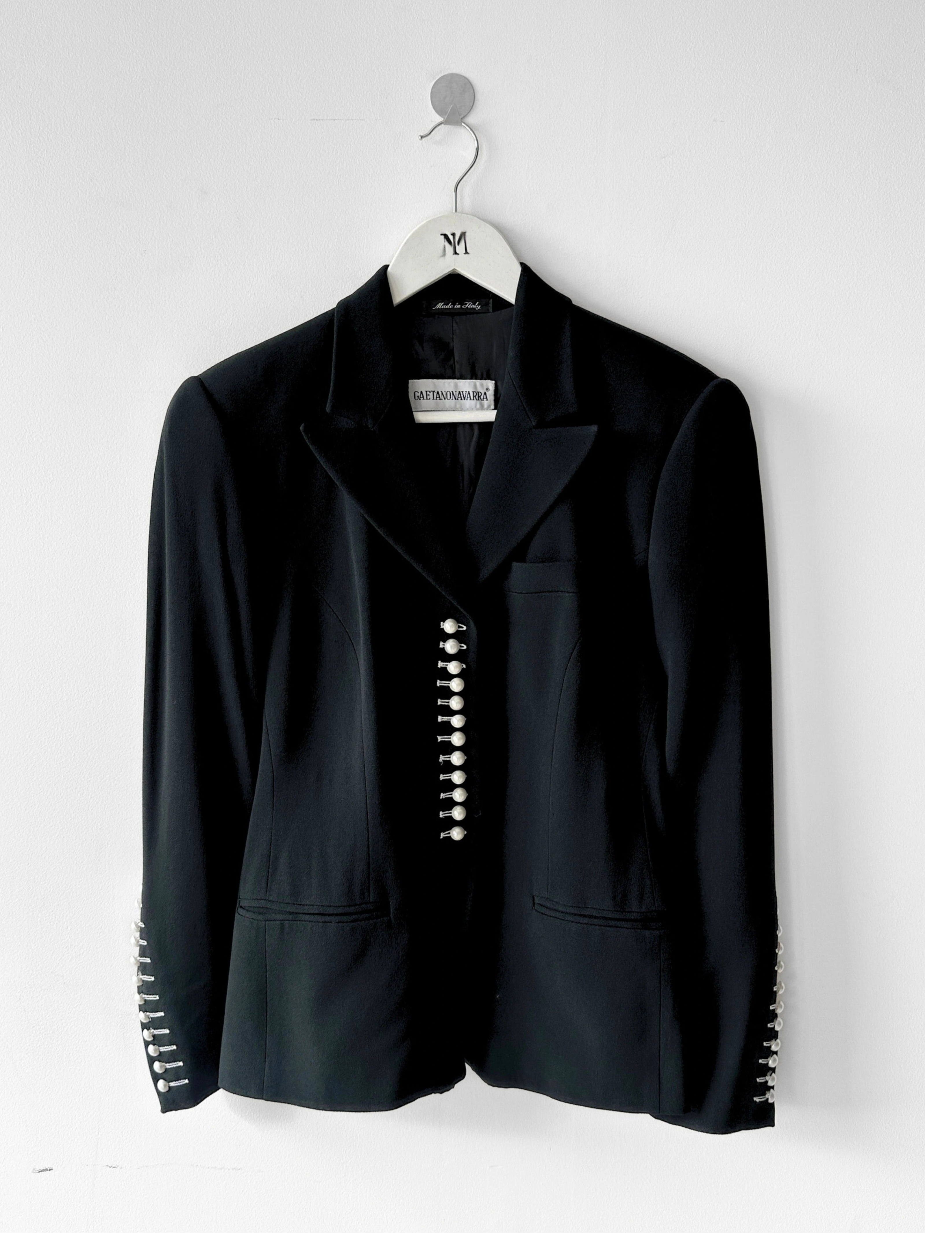 GAETANO NAVARRA - 1990s TAILORED BLAZER WITH PEARL BUTTONS