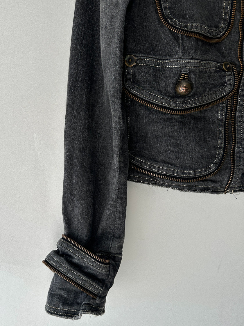 GIANFRANCO FERRÉ - early 2000s CROP FIT DENIM JACKET WITH EXPOSED ZIP DETAILS