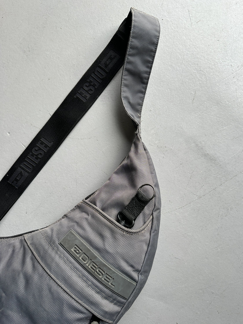 DIESEL - 1990s TEXTURED SLING BAG