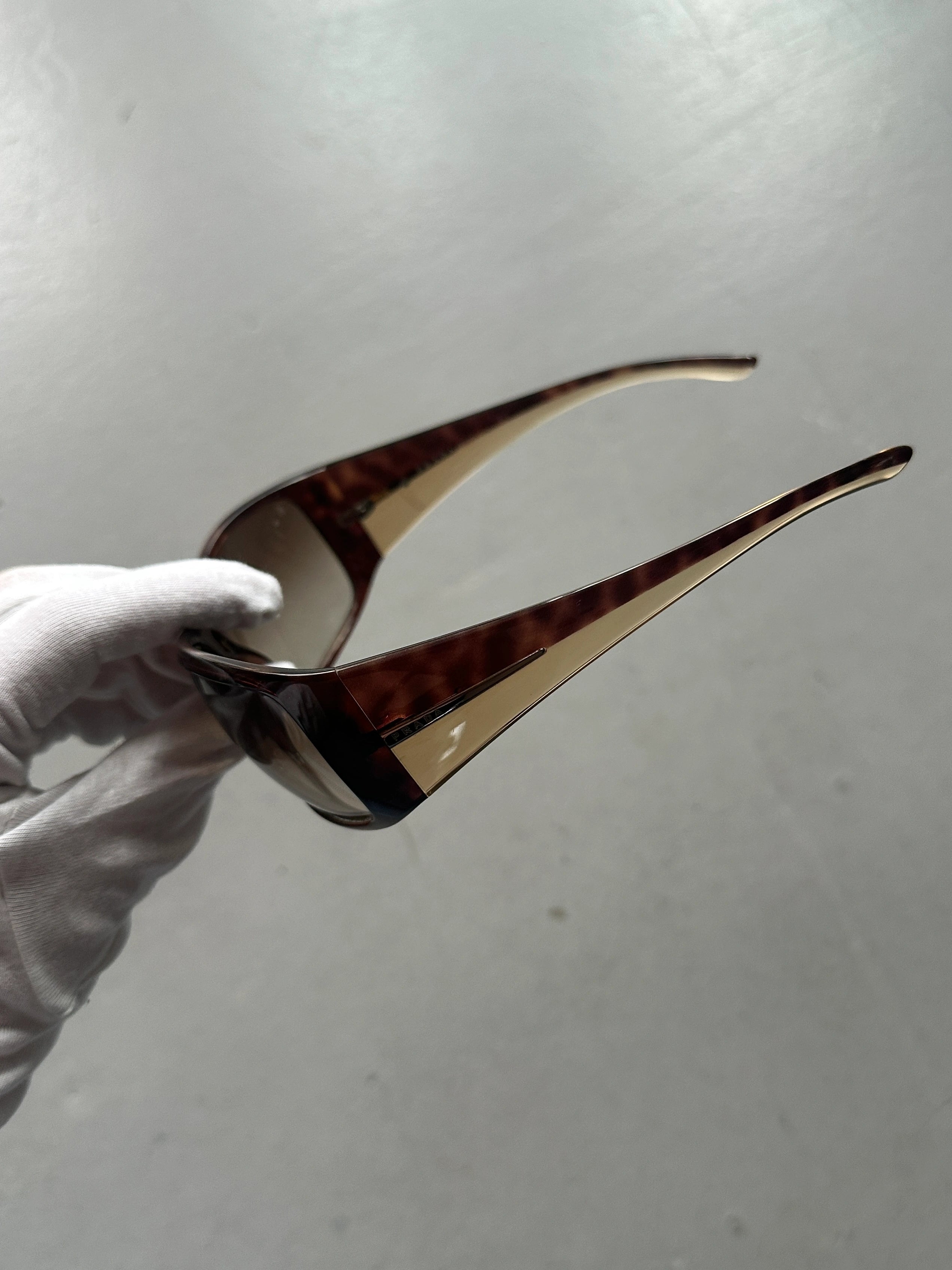 PRADA - 1990s OVERSIZED WRAP AROUND SUNGLASSES