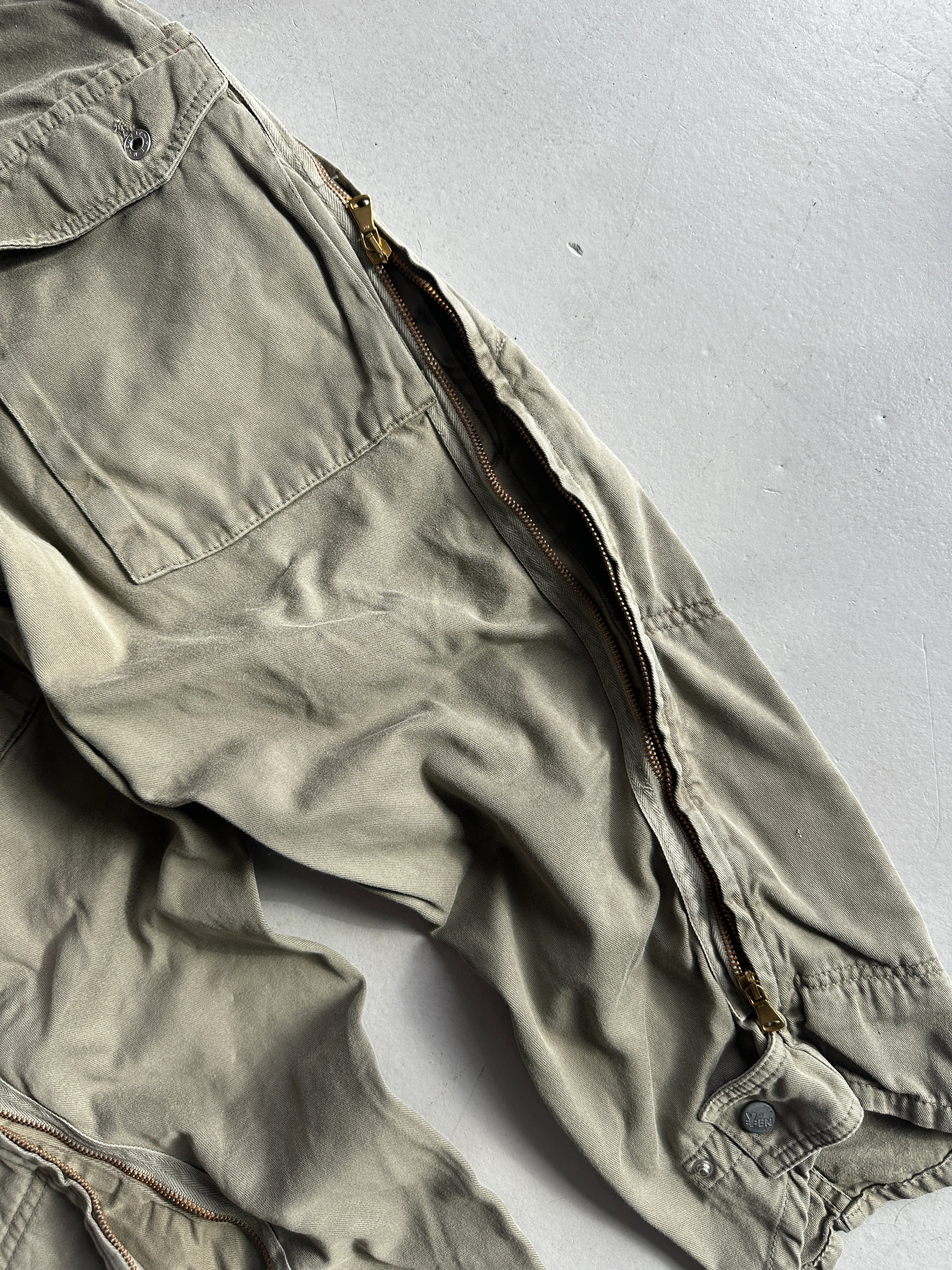 MICHIKO KOSHINO - 2000s BERMUDA CARGO SHORTS