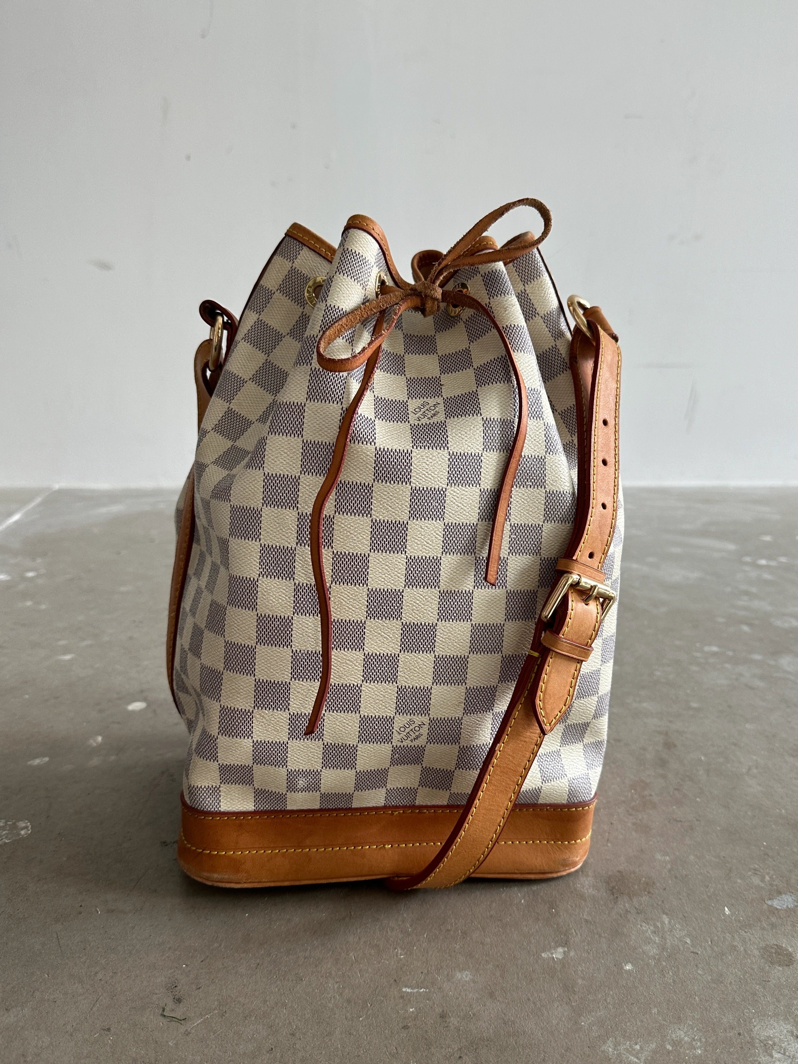 LOUIS VUITTON - 1998 NOÉ DAMIER AZUR COATED CANVAS BUCKET BAG