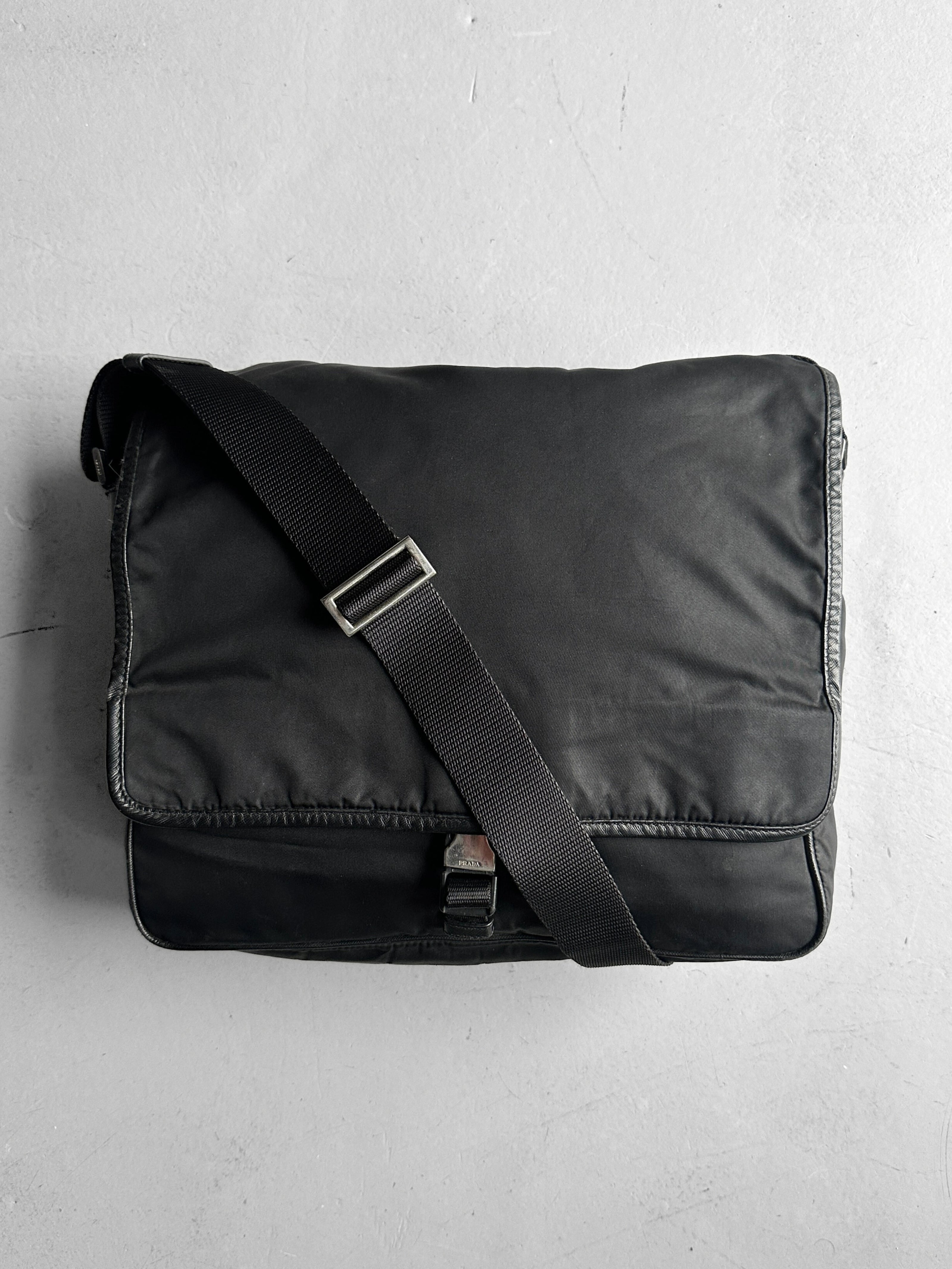 PRADA - 2000s NYLON MESSENGER BAG