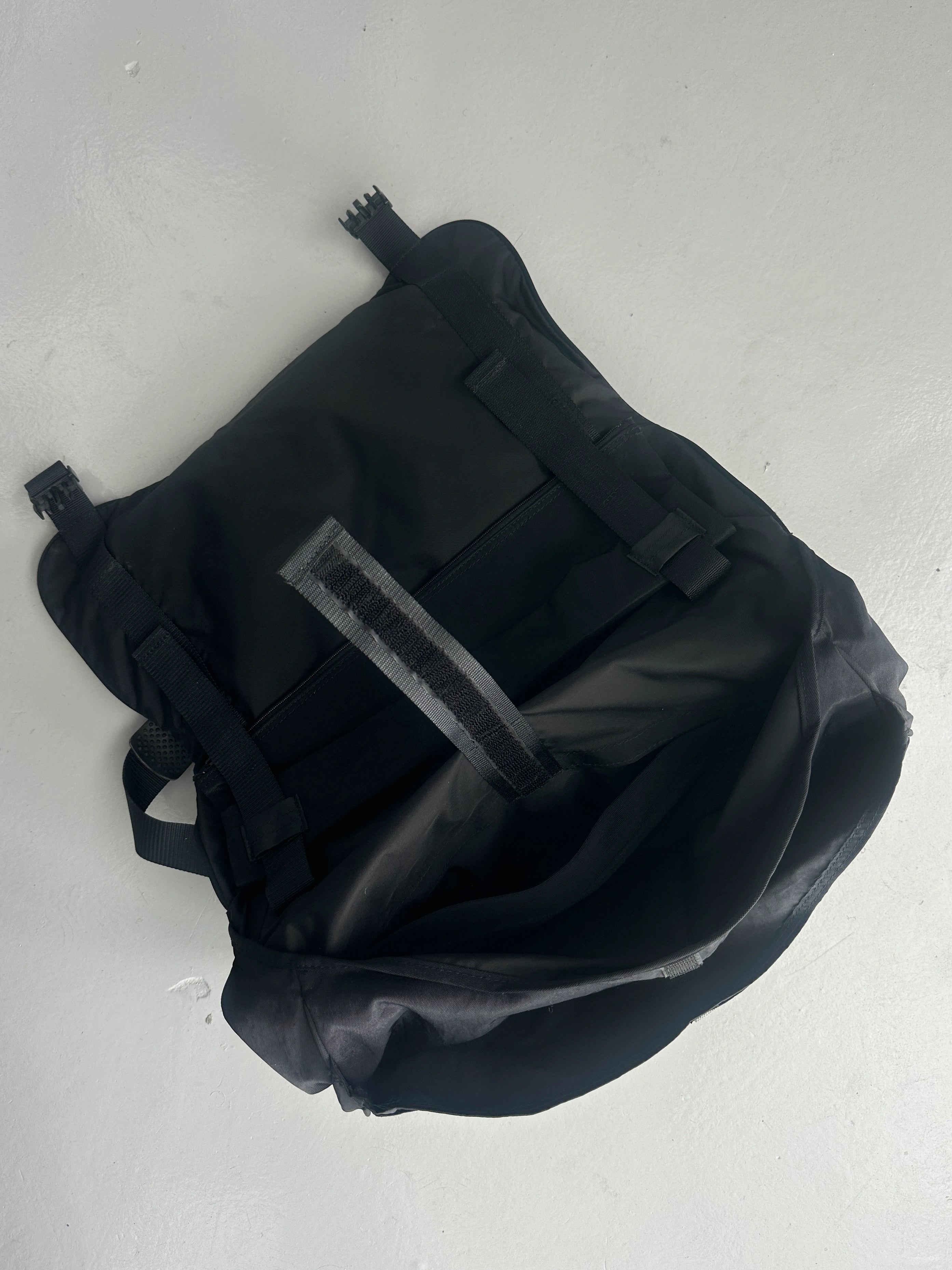 ISSEY MIYAKE IM - 1990s TOP HANDLE NYLON BAG WITH REMOVABLE SHOULDER STRAP
