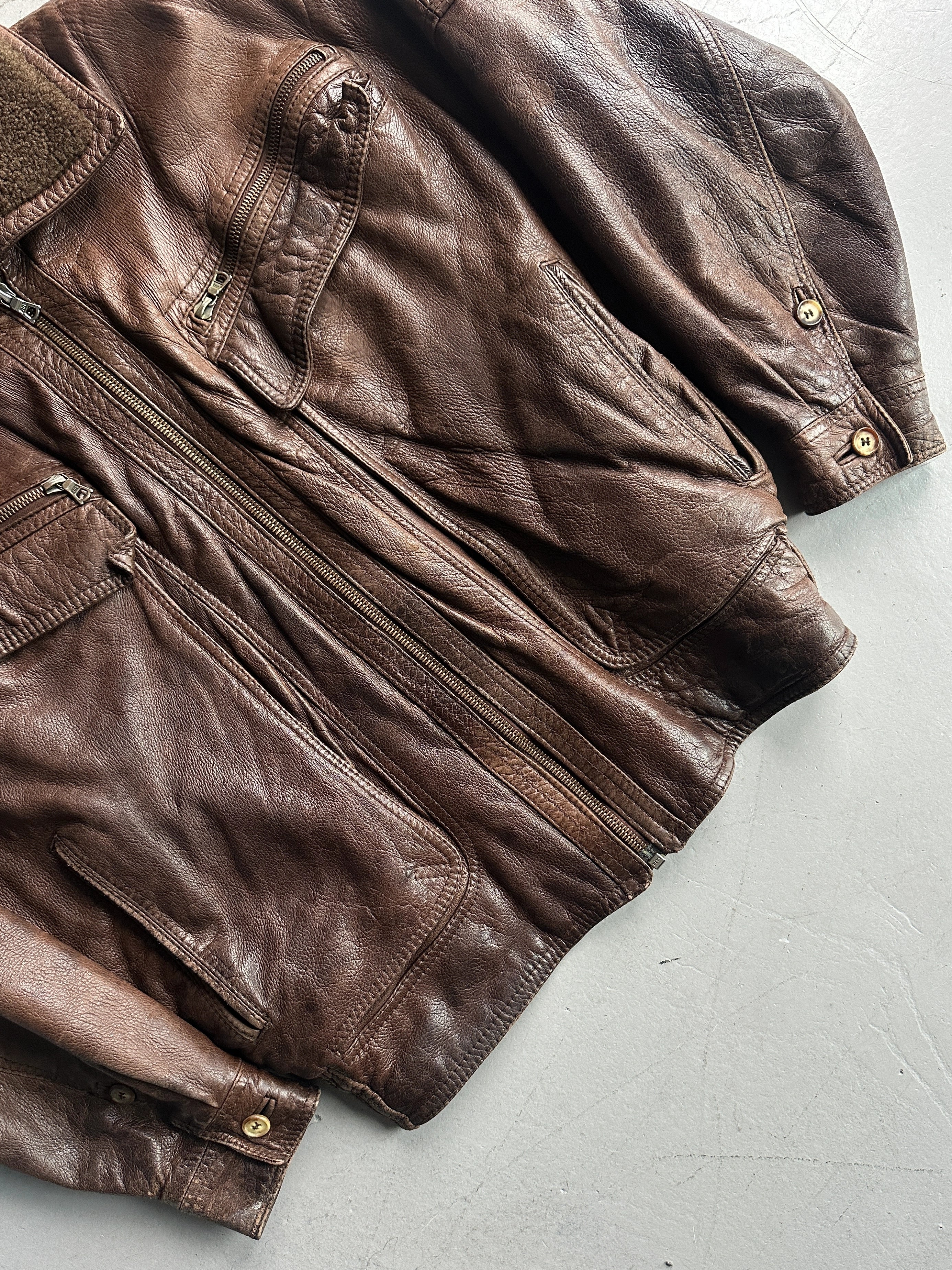 GIANNI VERSACE - 1980s LEATHER AVIATOR BOMBER JACKET WITH SHEARLING COLLAR