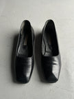 ISSEY MIYAKE - 1980s SCULPTURAL SQUARE TOE LOAFERS