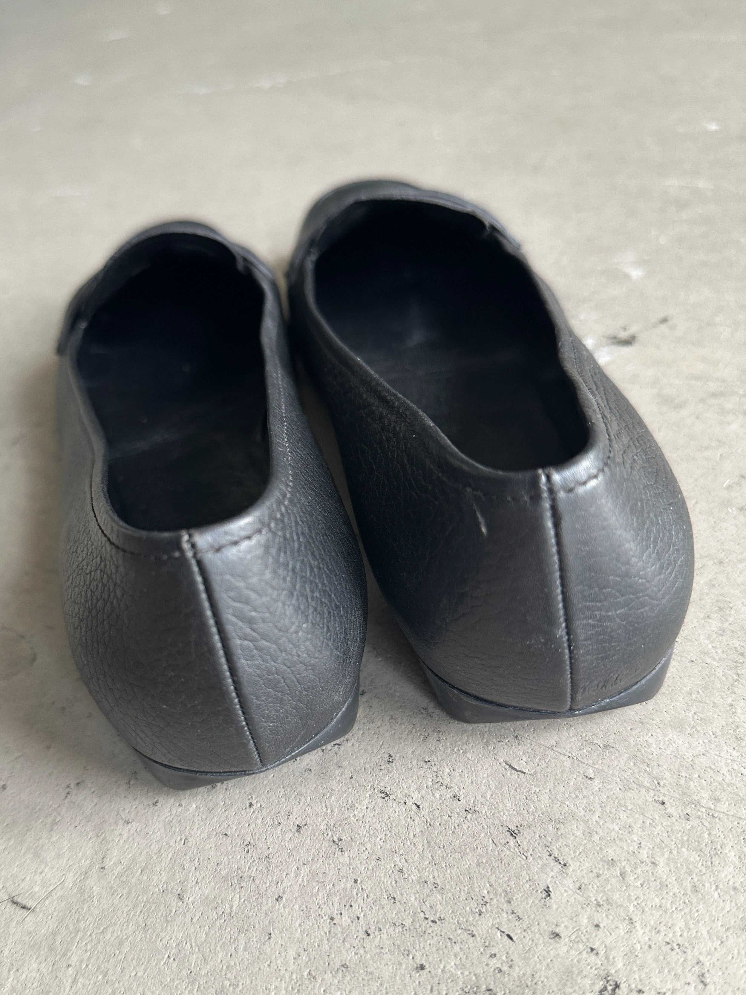 PRADA - 1990s SOFT LEATHER PENNY LOAFERS