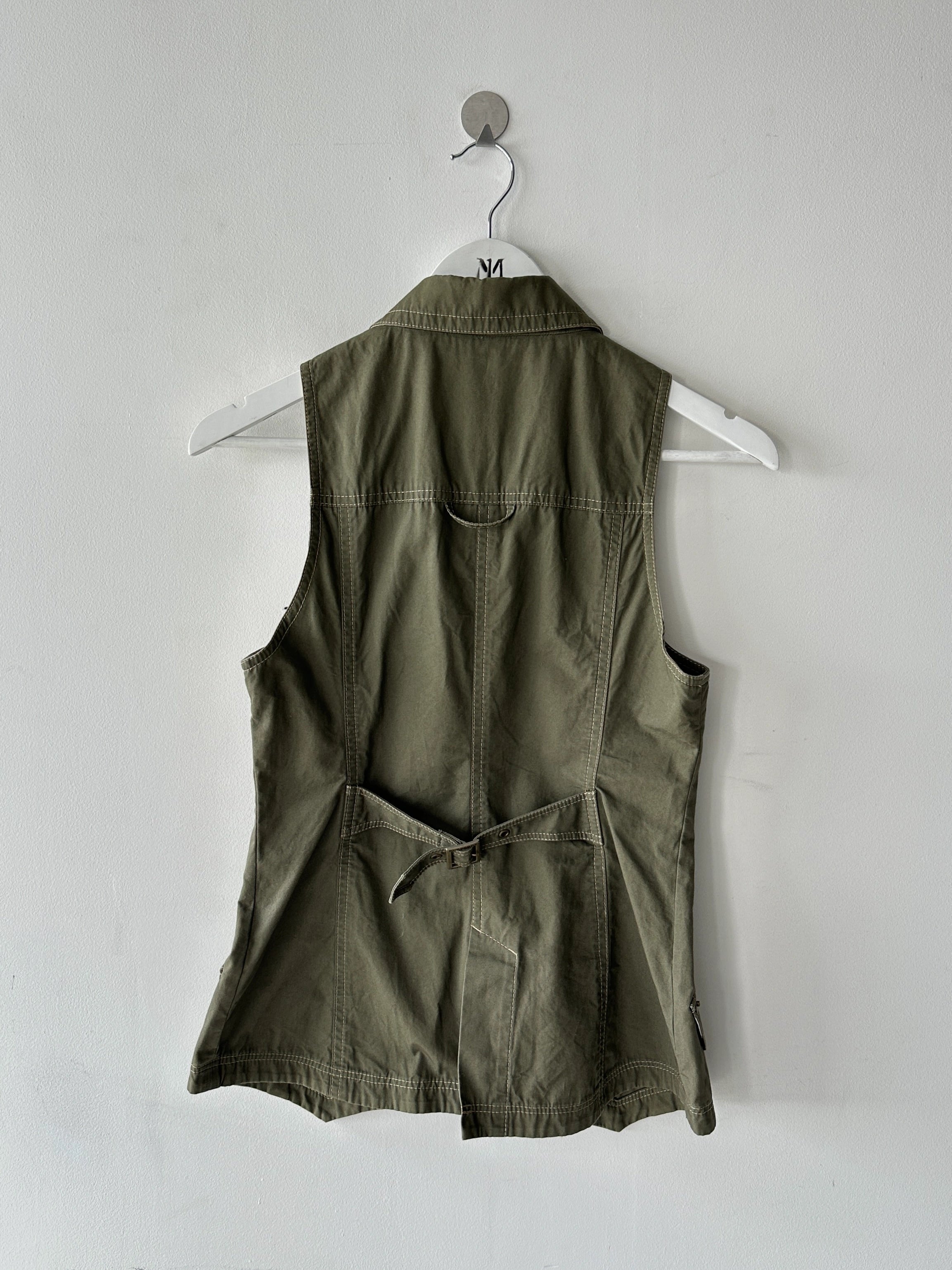 BURBERRY BLUE LABEL - early 2000s BUTTONED VEST GILET