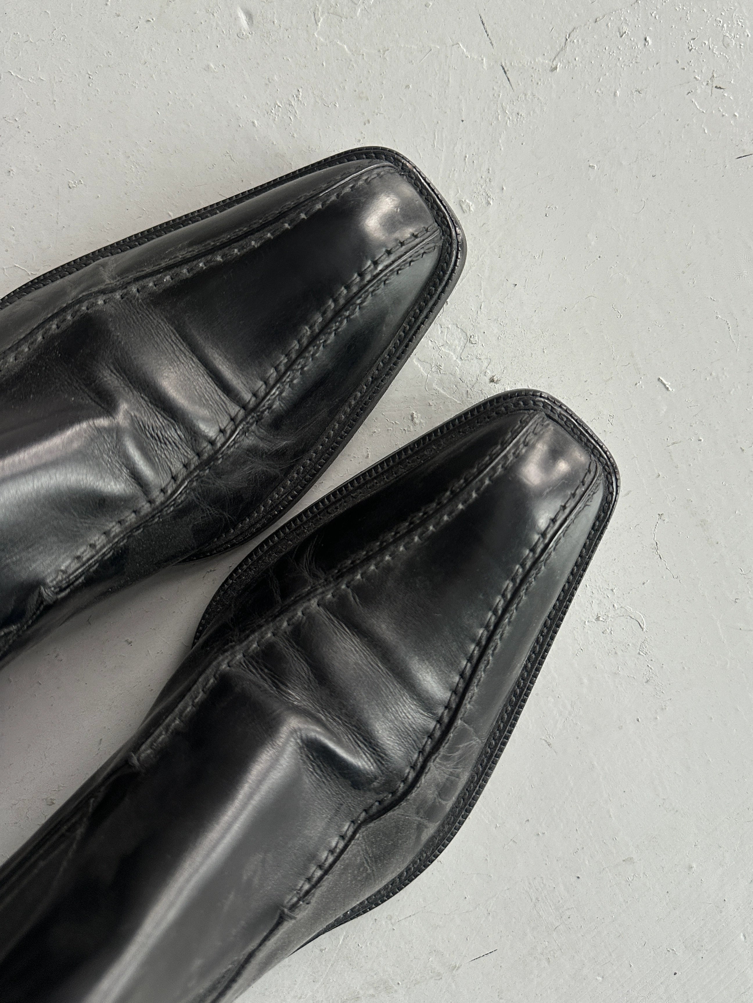ITALIAN LABEL 2000s LEATHER BOOTS WITH APRON STITCHING