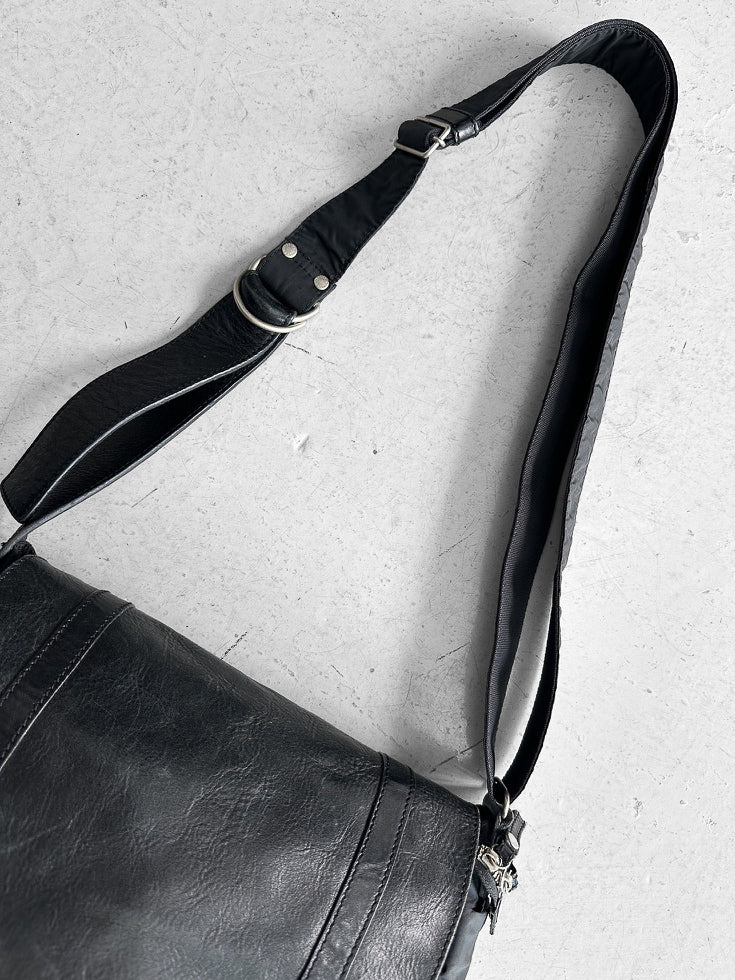 YOHJI YAMAMOTO Y'SACCS - late 1990s-2000s NYLON MESSENGER BAG WITH LEATHER FRONT PANEL