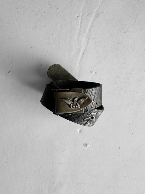 GIORGIO ARMANI  - 1980s EMBOSSED LEATHER BELT WITH BRASS BUCKLE