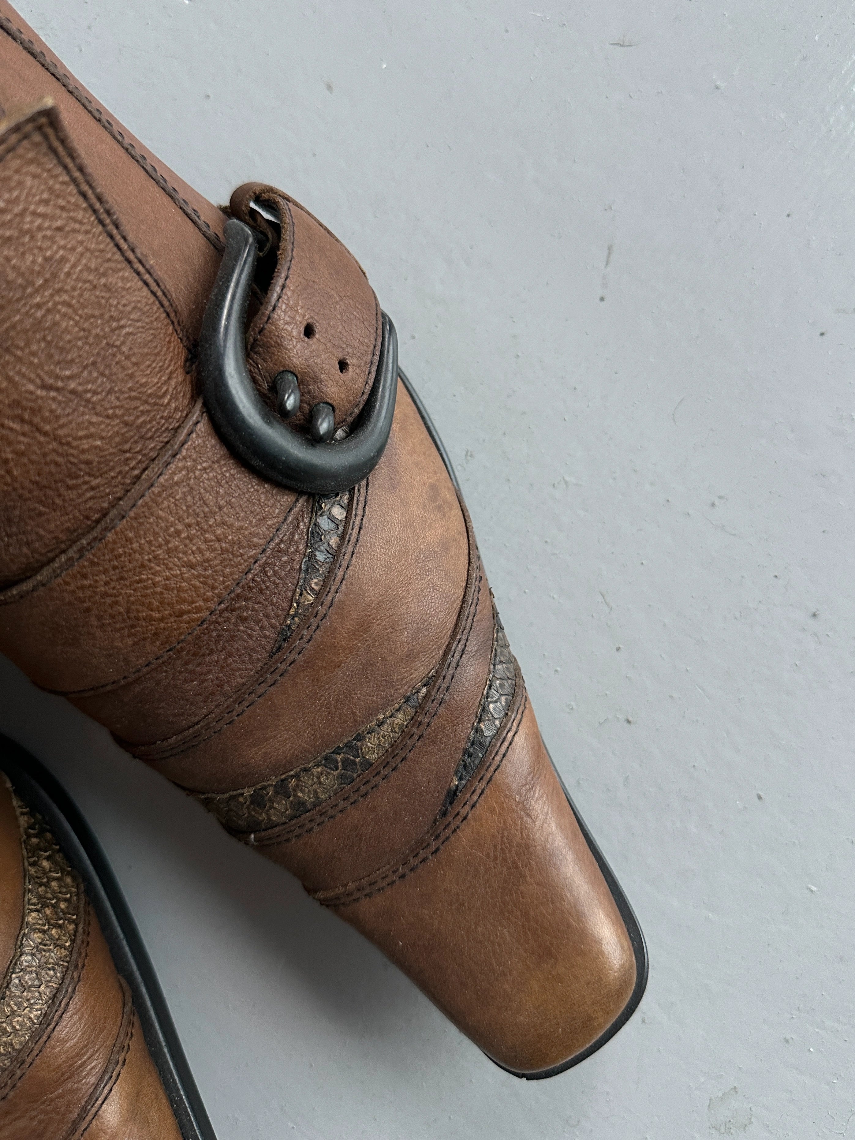 5351 POUR LES HOMMES - early 2000s WESTERN SLIP ON SHOES
