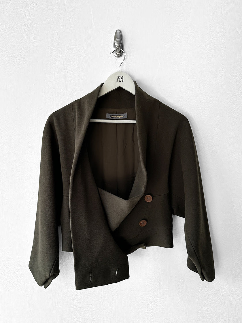 ISSEY MIYAKE - F/W 1989 CROP FIT SCULPTURAL JACKET WITH DRAPED COLLAR