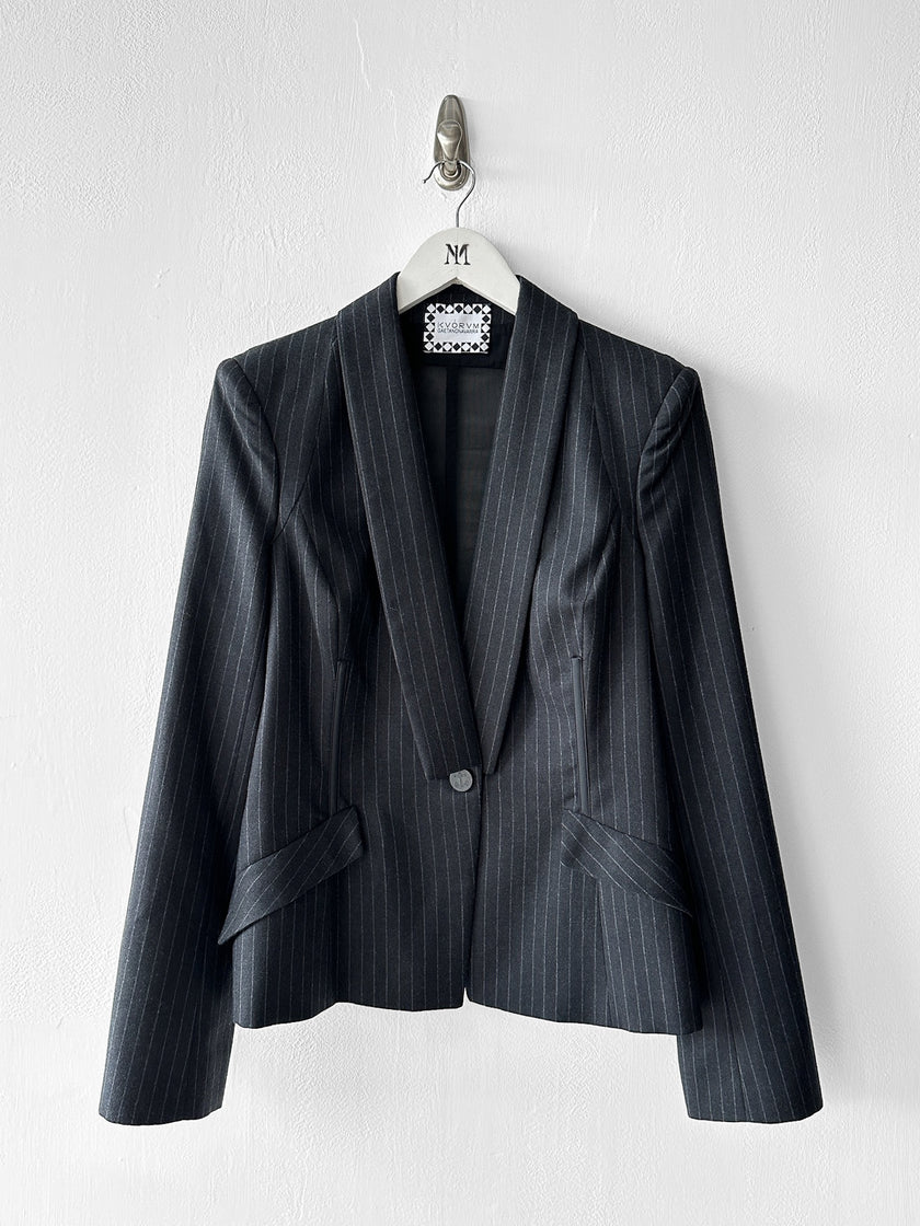 GAETANO NAVARRA - circa 2013 PINSTRIPE TAILORED BLAZER WITH DECONSTRUCTED MESH BACK
