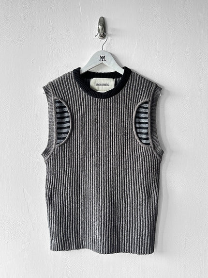 DIRK BIKKEMBERGS - F/W 2017 CHENILLE KNIT CREW NECK VEST TOP