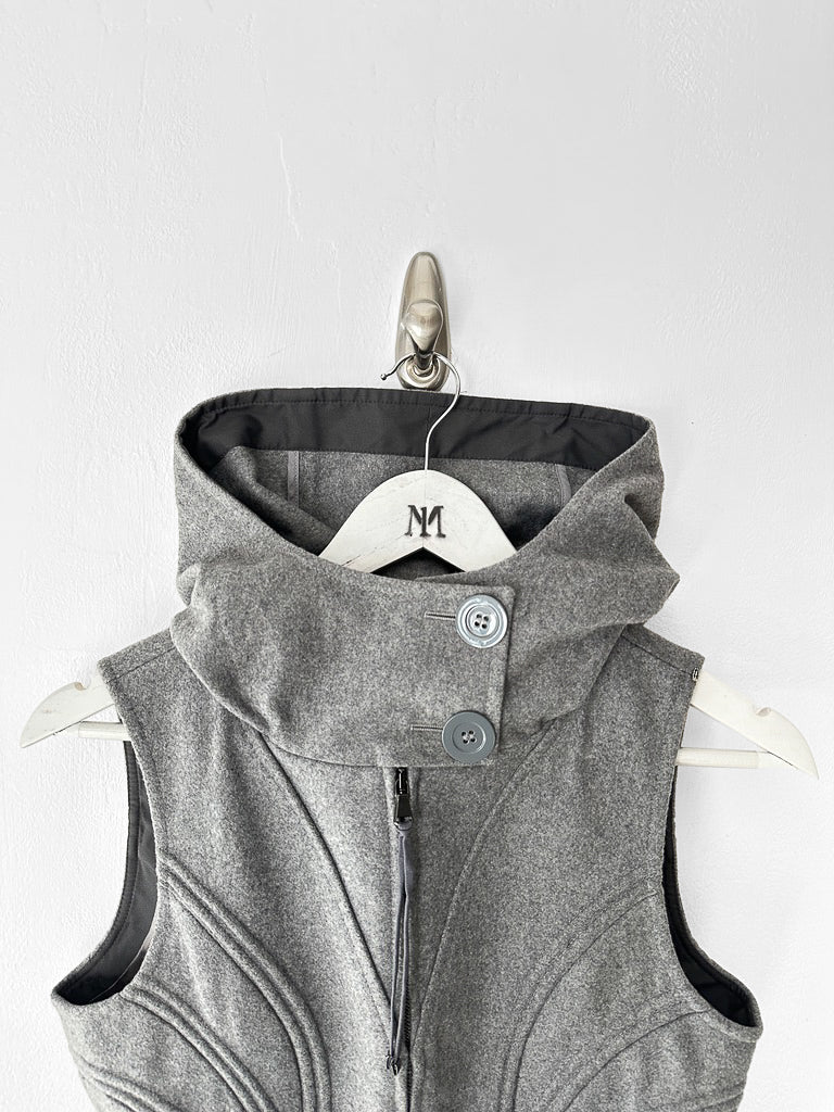 ITALIAN LABEL 2010s ZIPPED HOODED GILET JACKET
